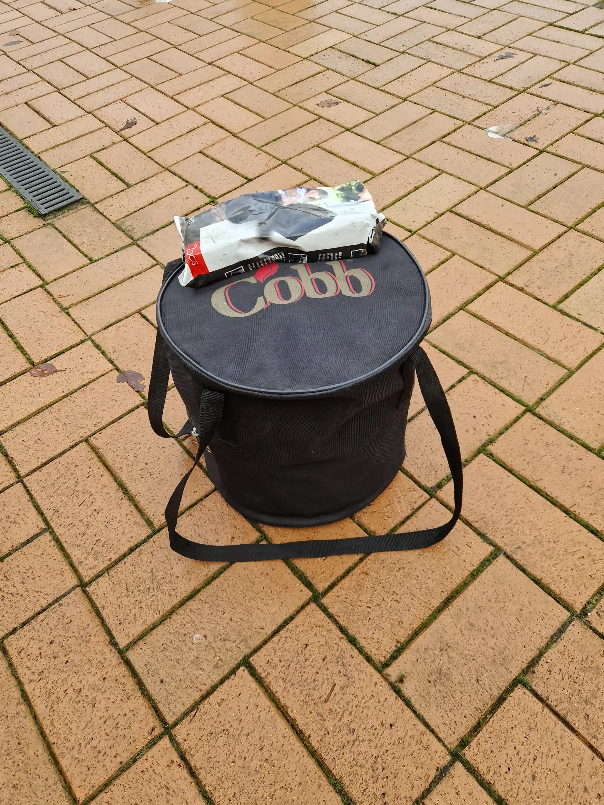 Cobb grill