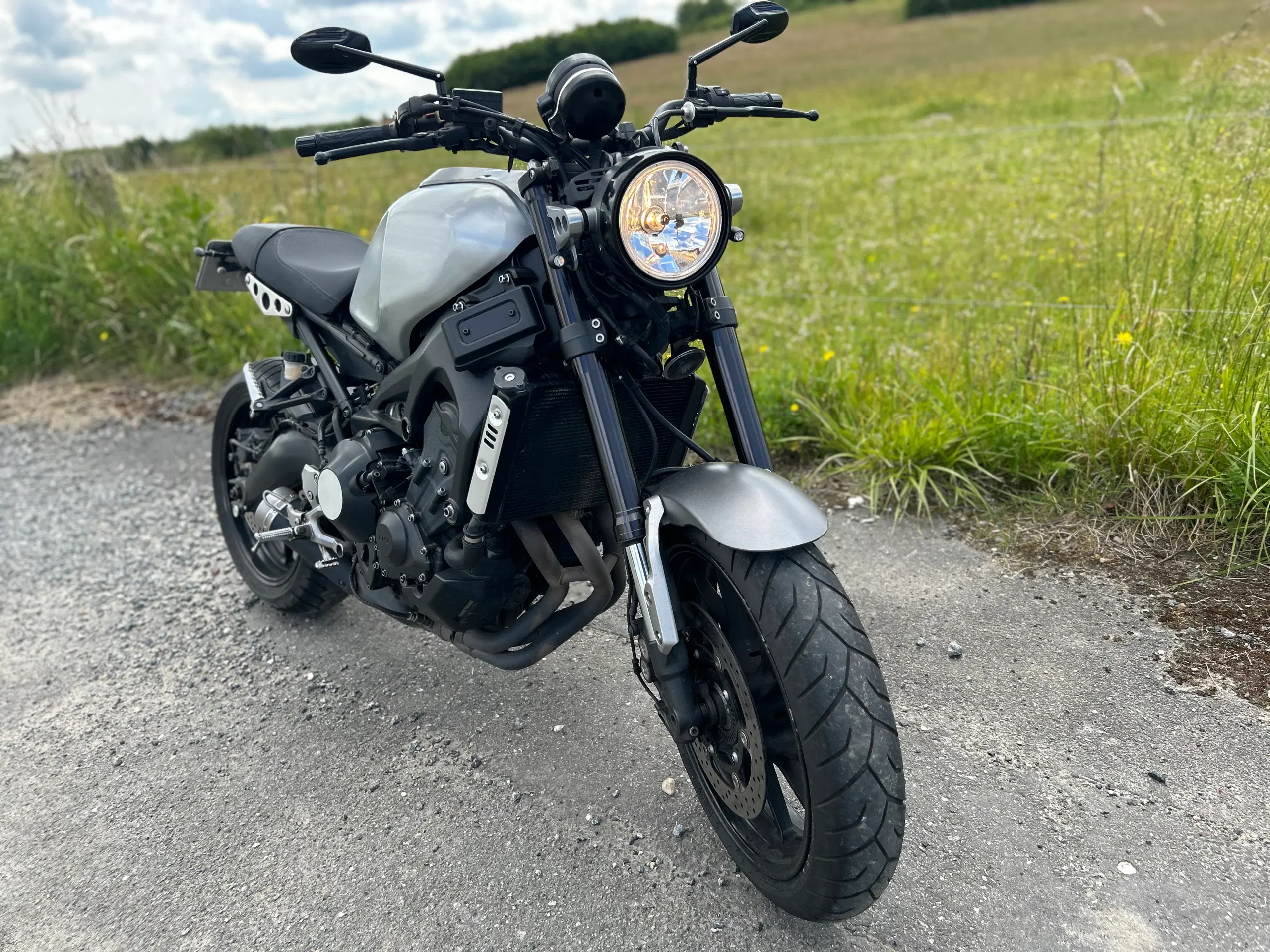 XSR 900