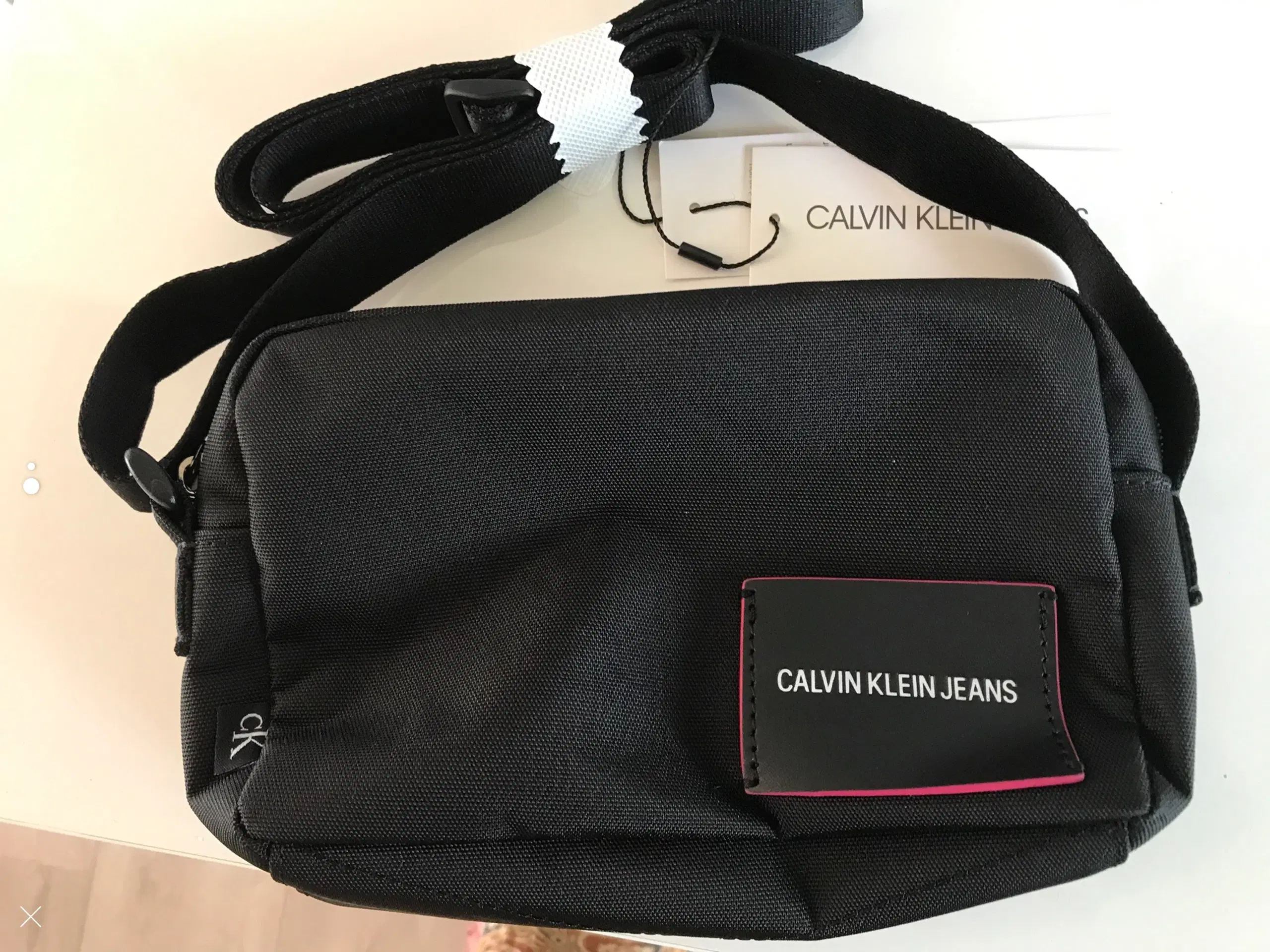 Skuldertaske calvin Klein ny