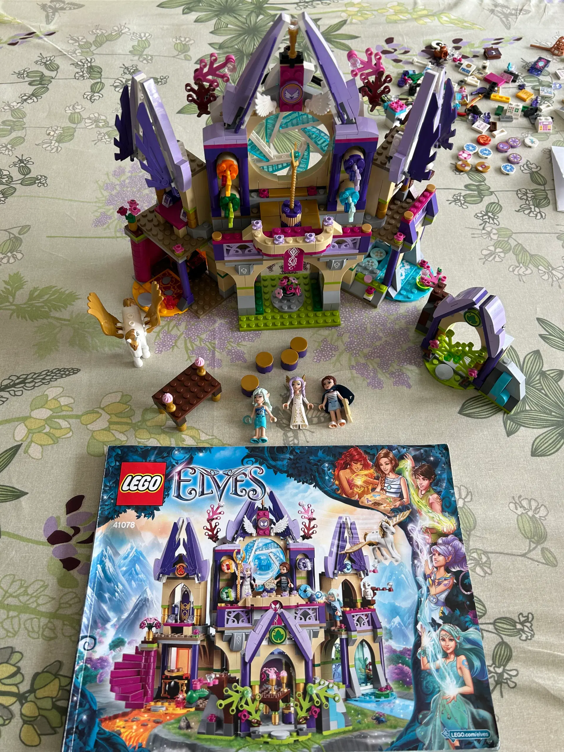 Lego elves - forskellige