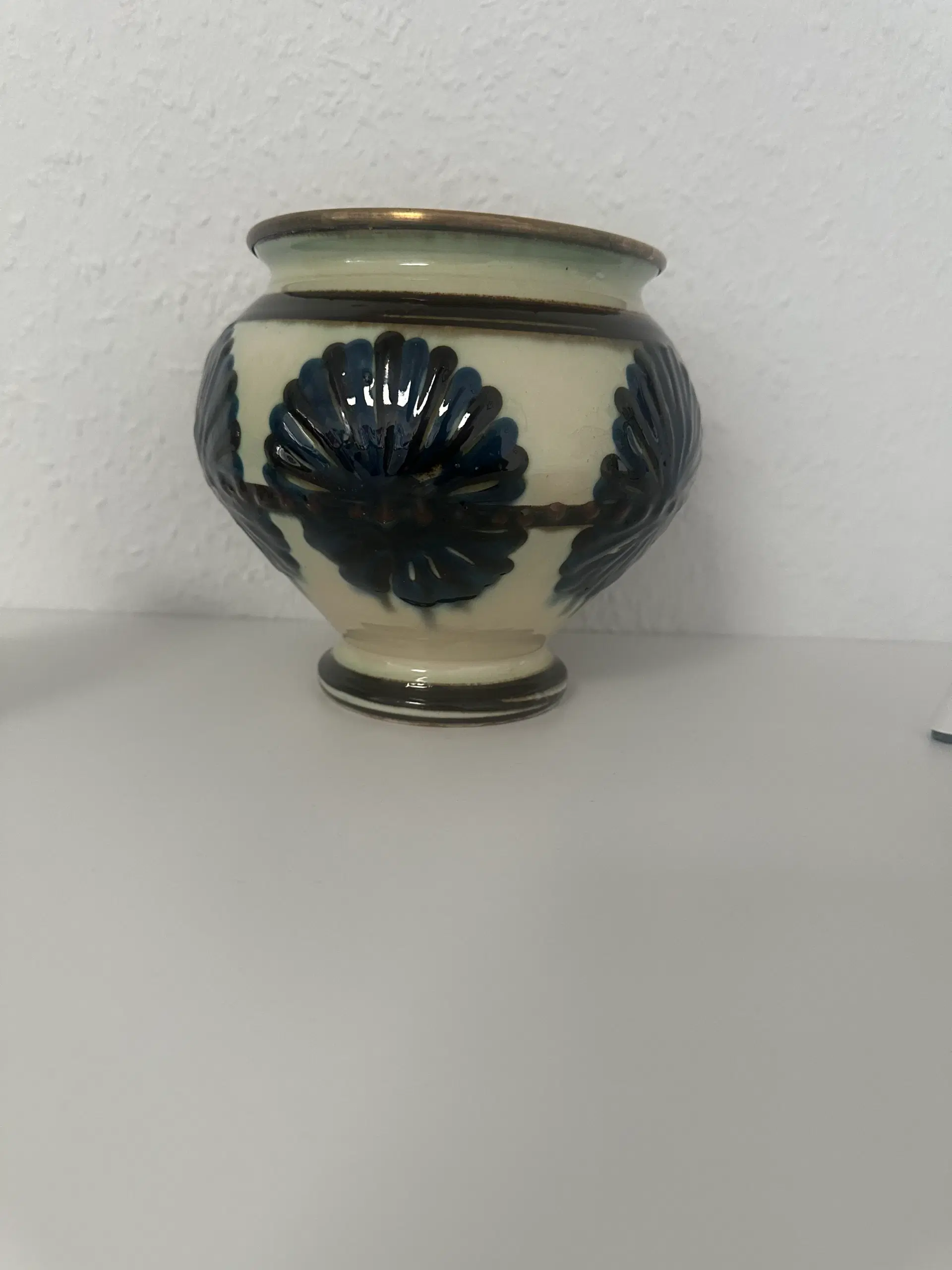 Kahler vase