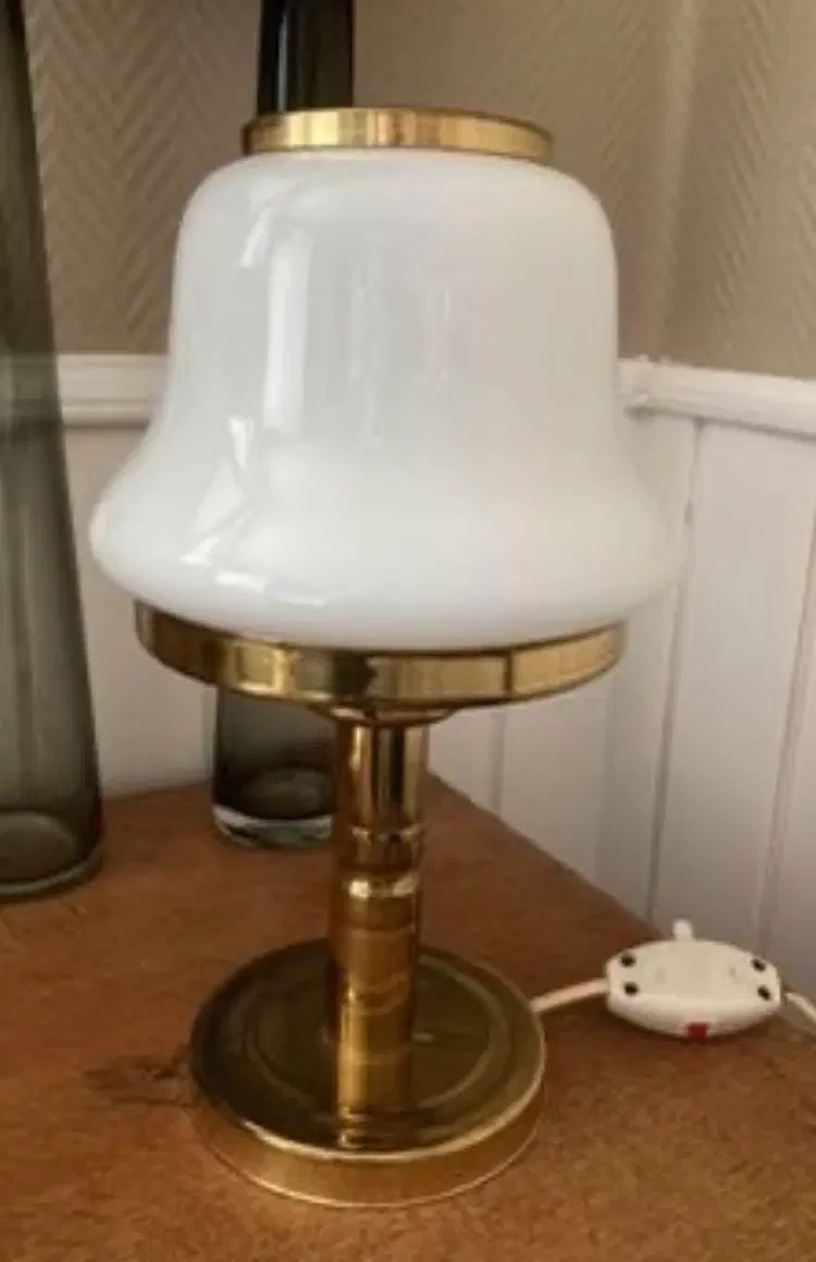 Bordlampe i messing fra Abo Randers