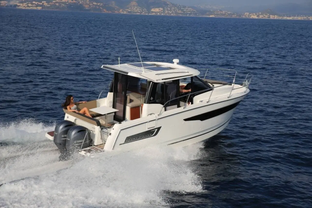 Jeanneau Merry Fisher 895 Cruiser