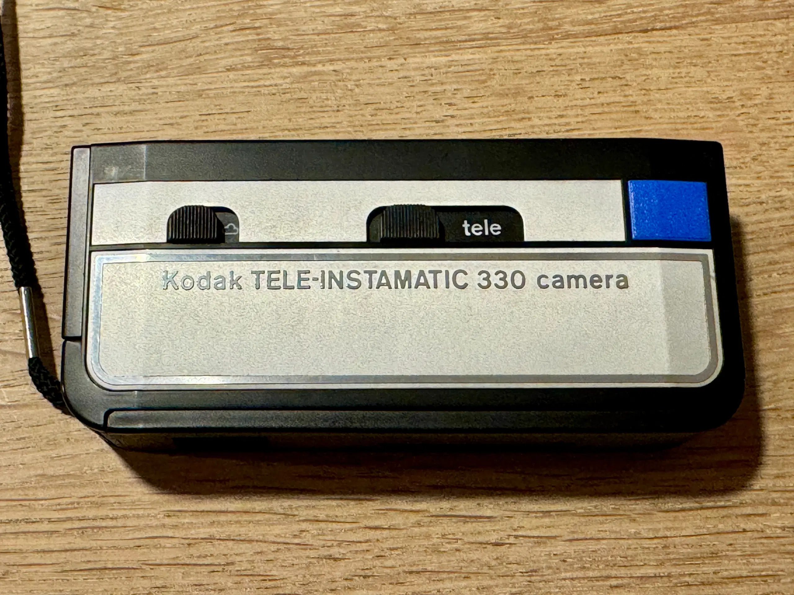 Kodak Tele-Instamatic 330 kamera