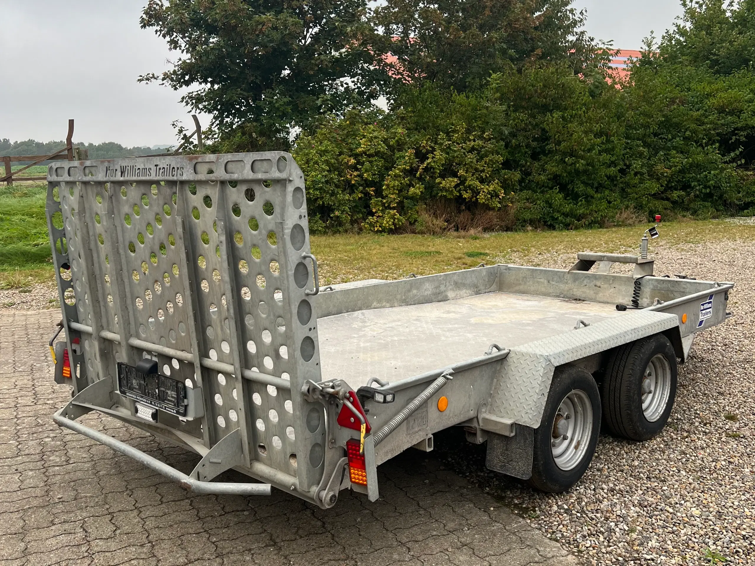 Ifor Williams GH126BT maskintrailer