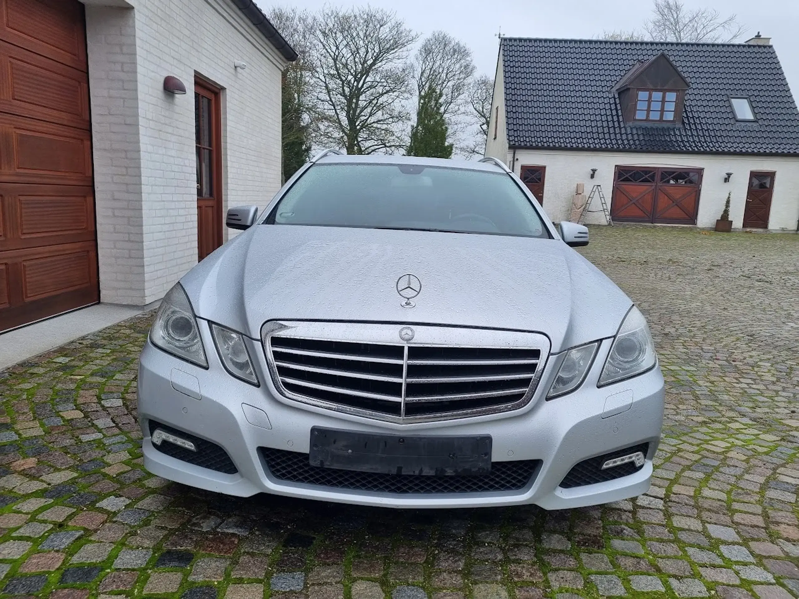 Mercedes E 200 CGI