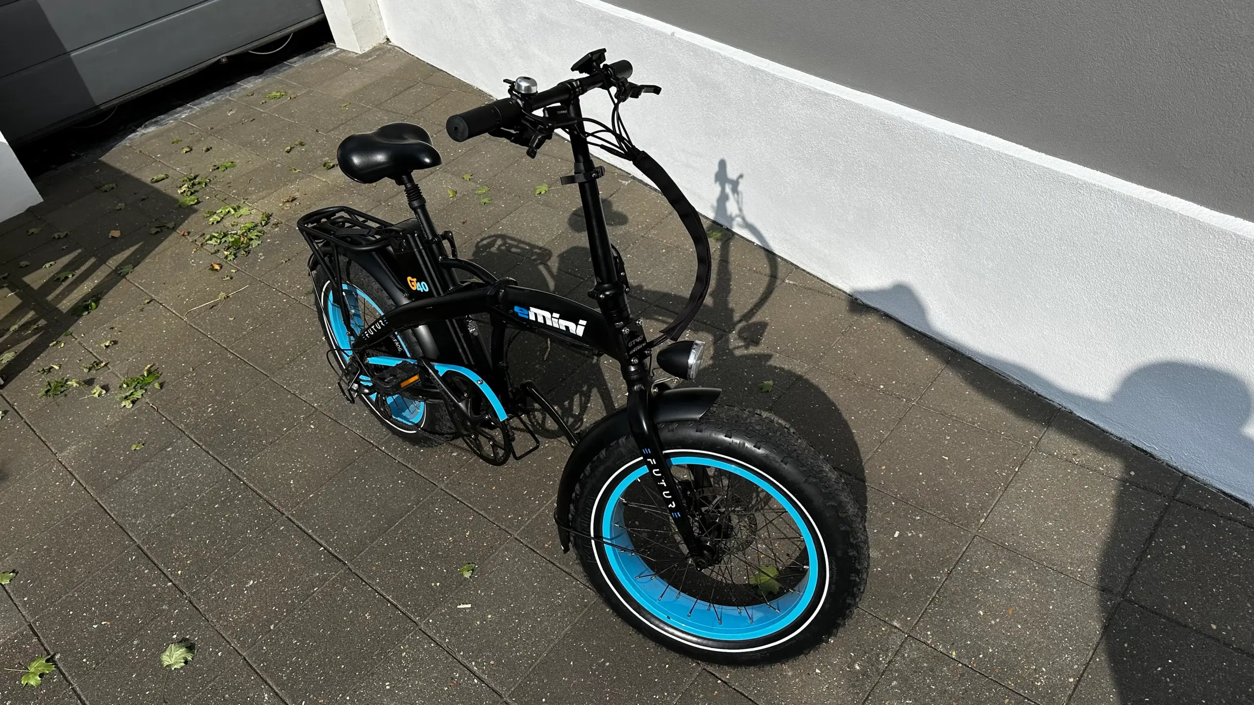 Emini elcykel