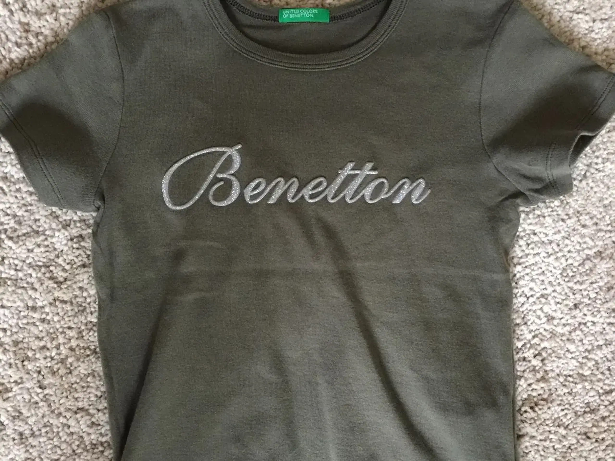 Benetton armygrøn bluse  120 cm 5-6 år