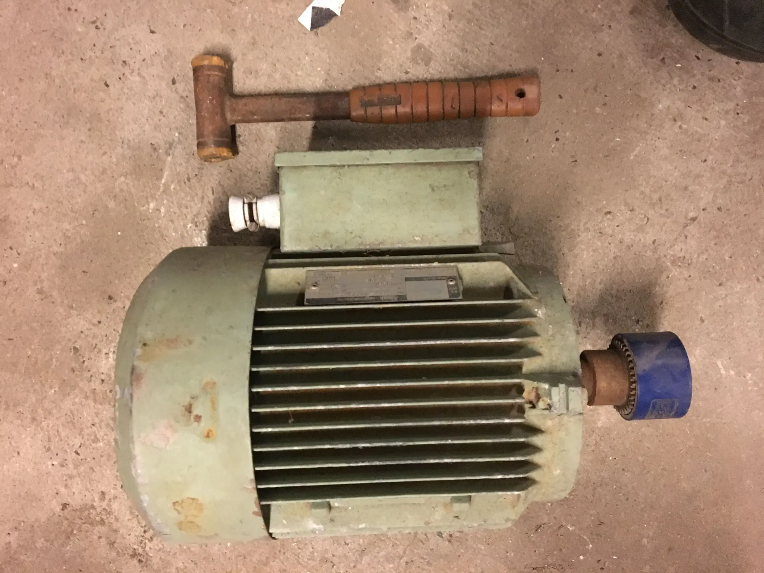 Elektromotor og hydraulikmotor