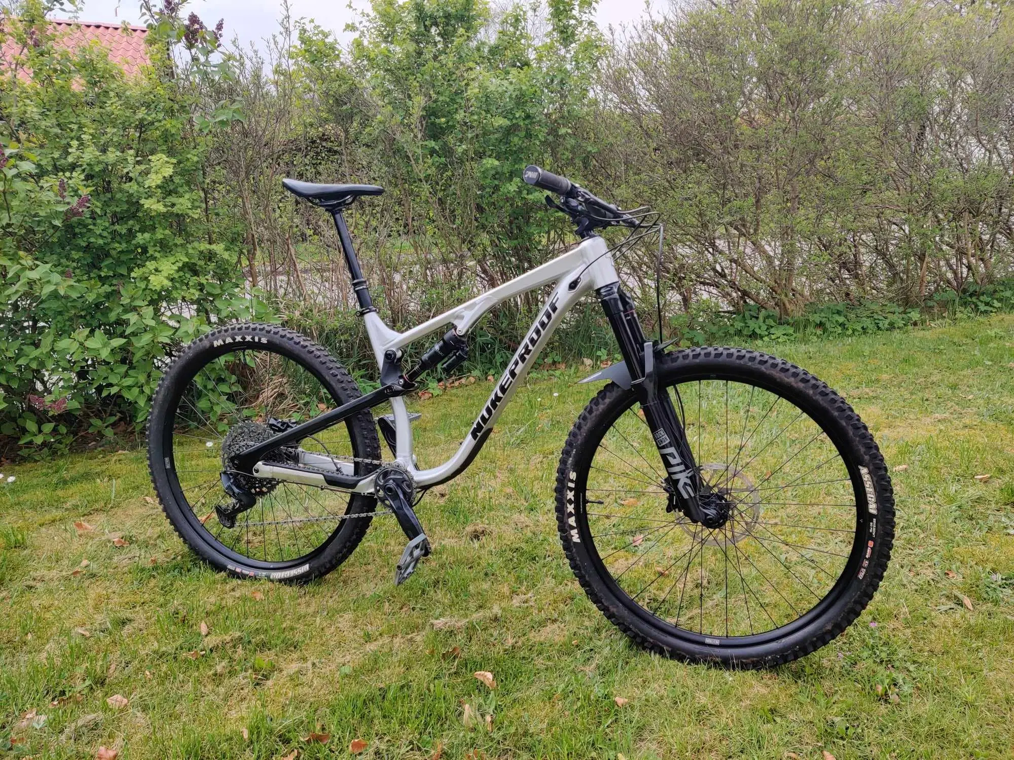 Nukeproof Reactor 290 alloy pro str L