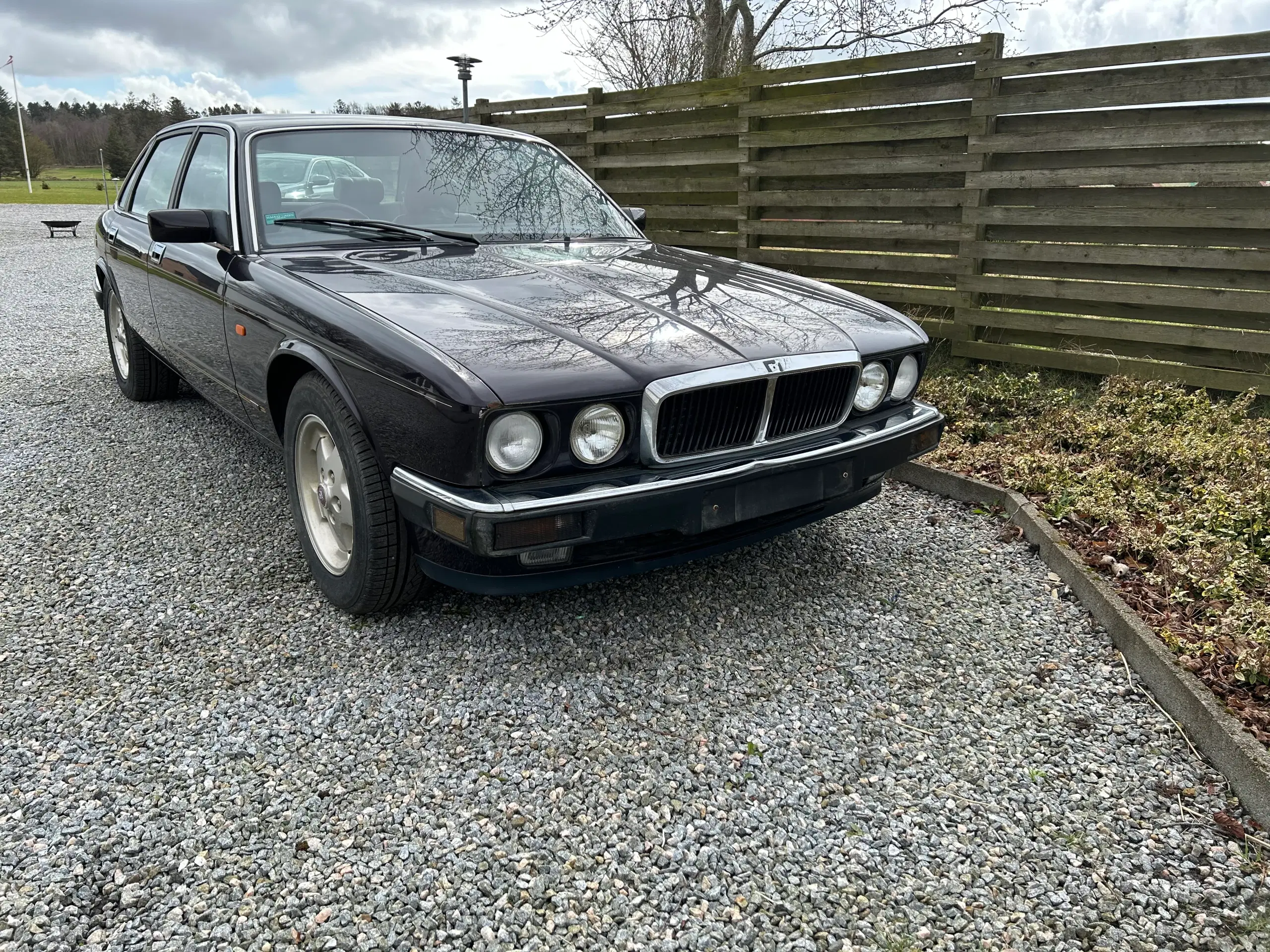 Jaguar XJ 40 32l årg 1993