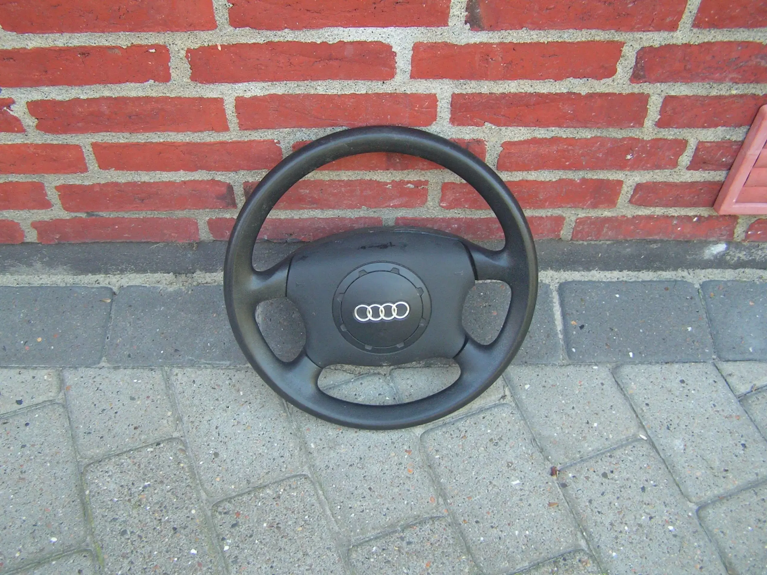 Audi rat med airbag