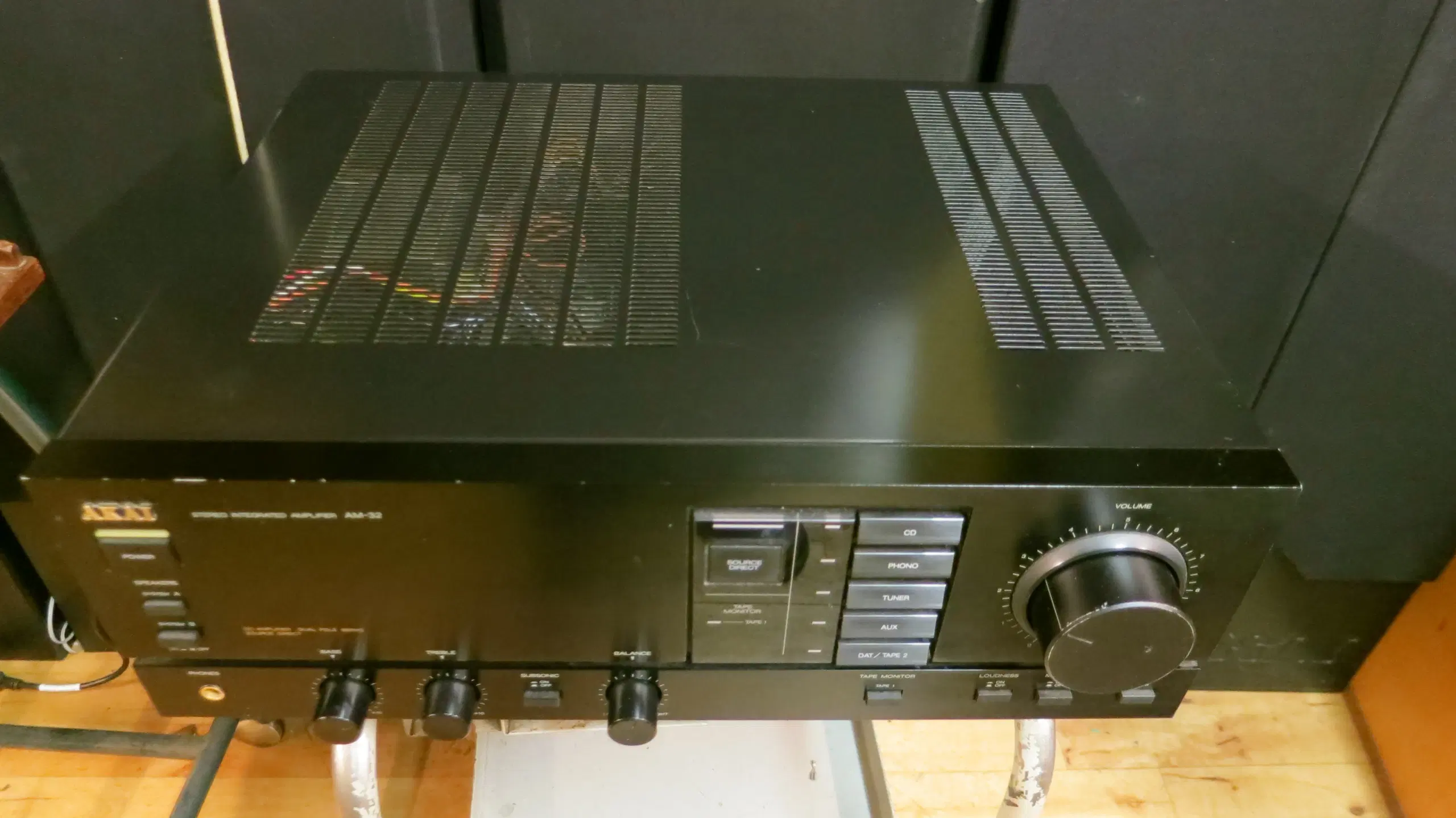 VINTAGE AKAI AM-32  2X50W RMS