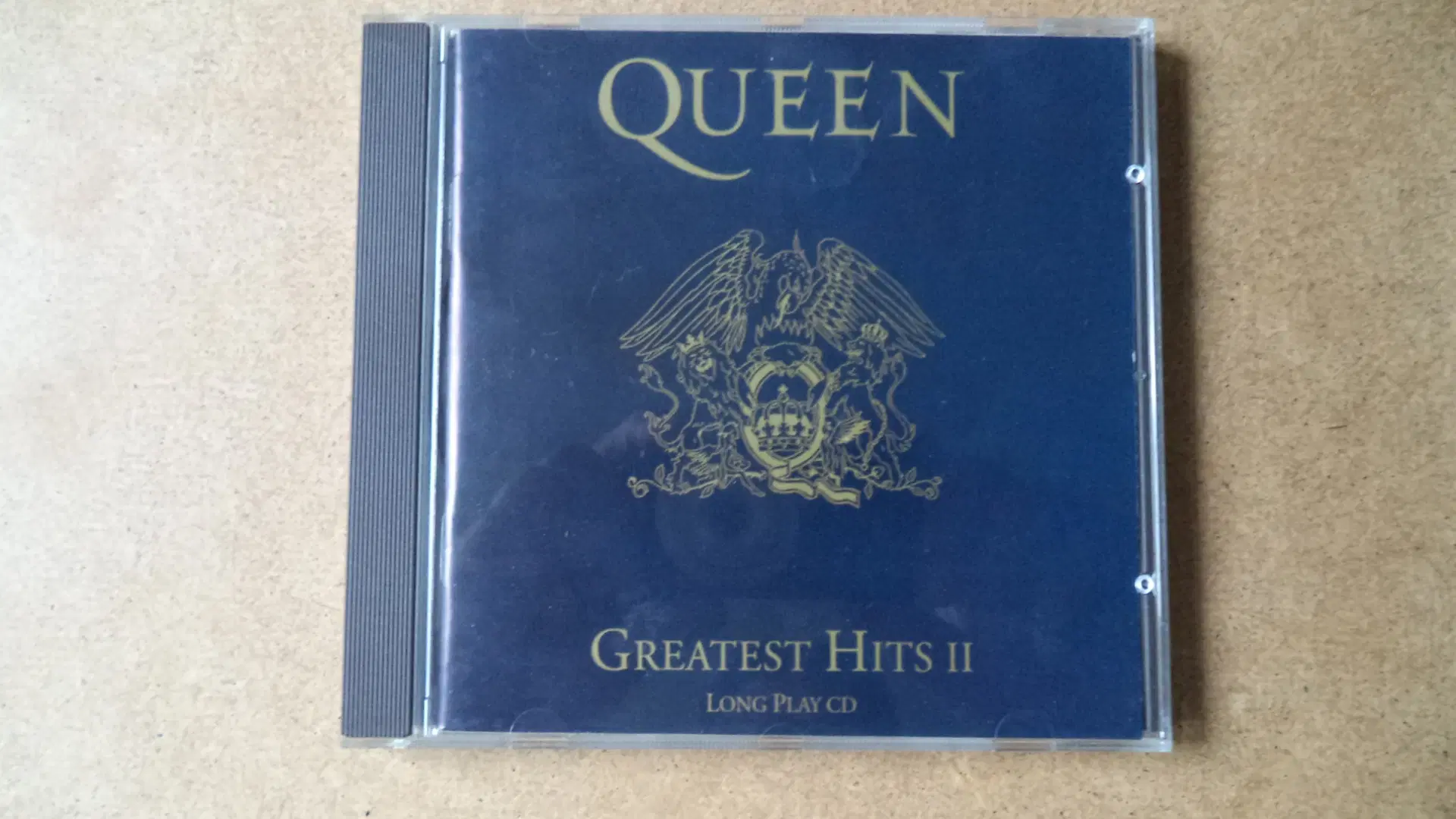 Queen ** Greatest Hits Volume 2 (cdp 79 7971 2)