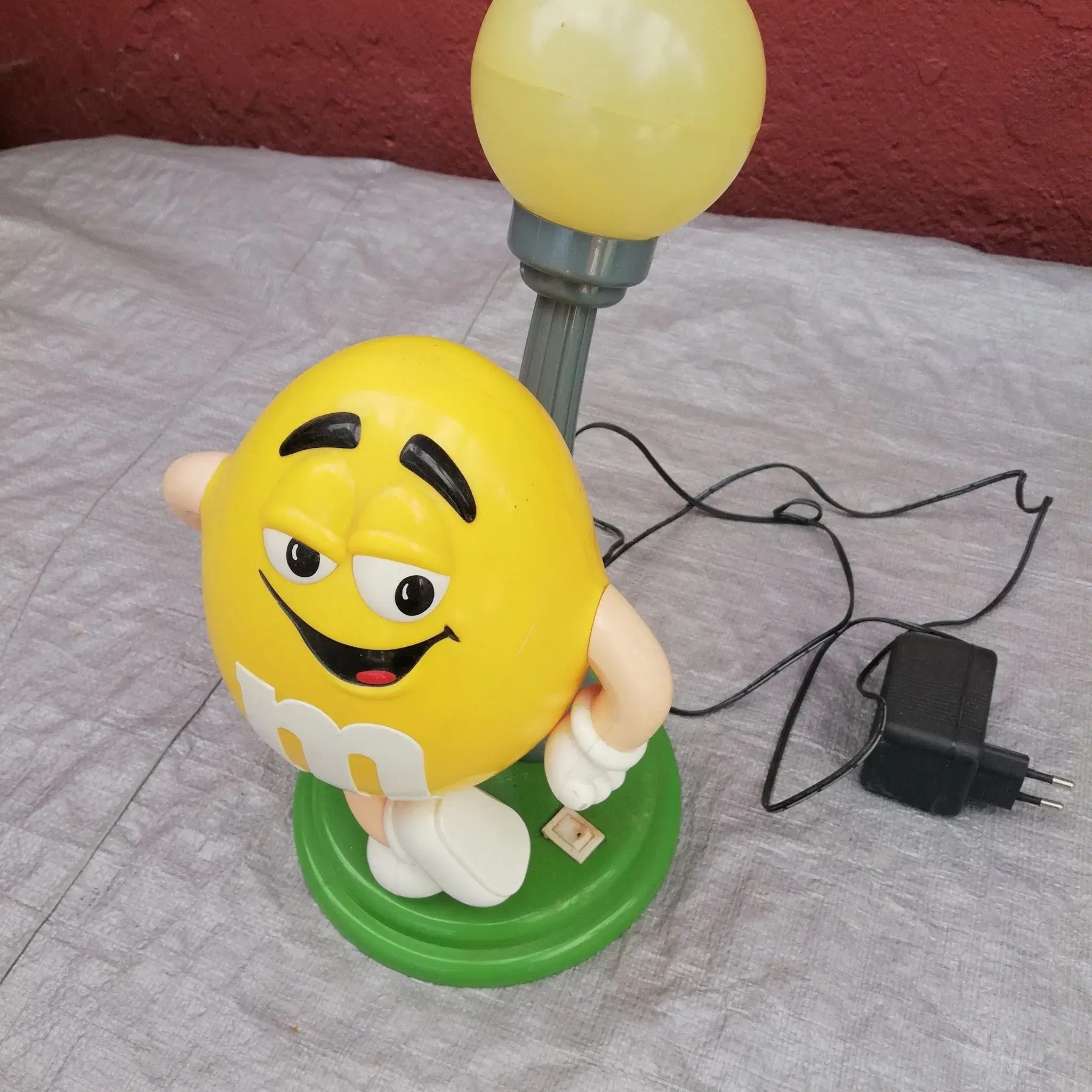 M&M-lampe