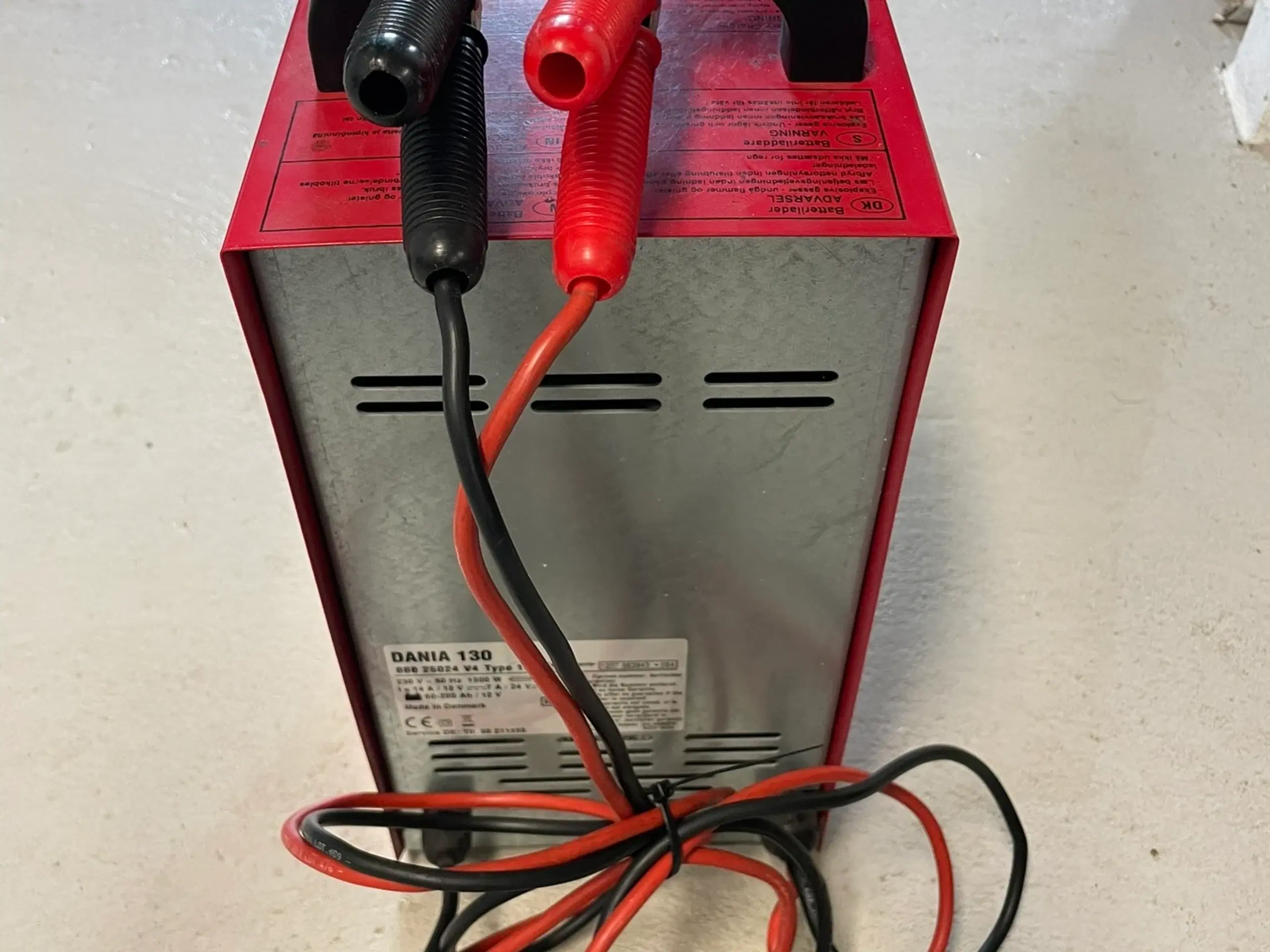 Dania 130 Booster  lynlader  jumpstarter