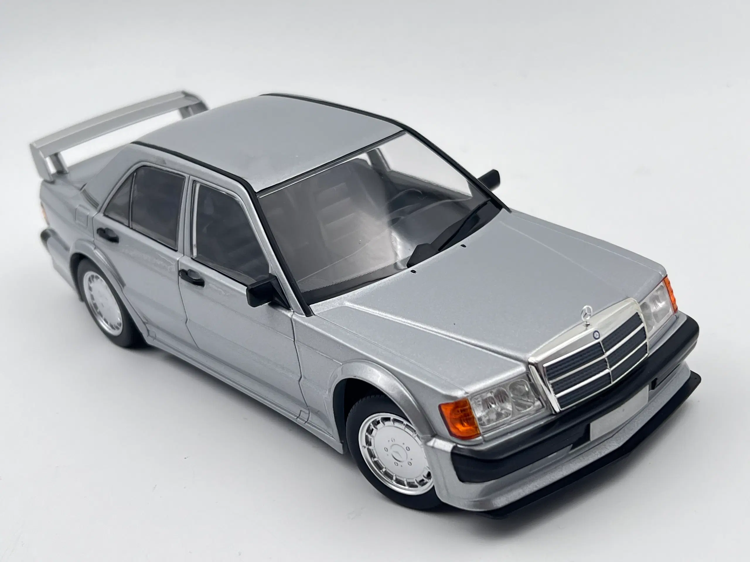 1989 Mercedes-Benz 190E 25-16 Evo 1 - 1:18