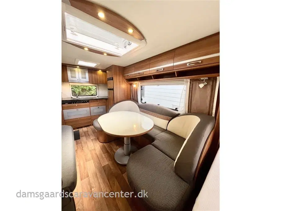 2012 - Dethleffs Nomad 550 HK   Franskseng-Mover-Ventura D300