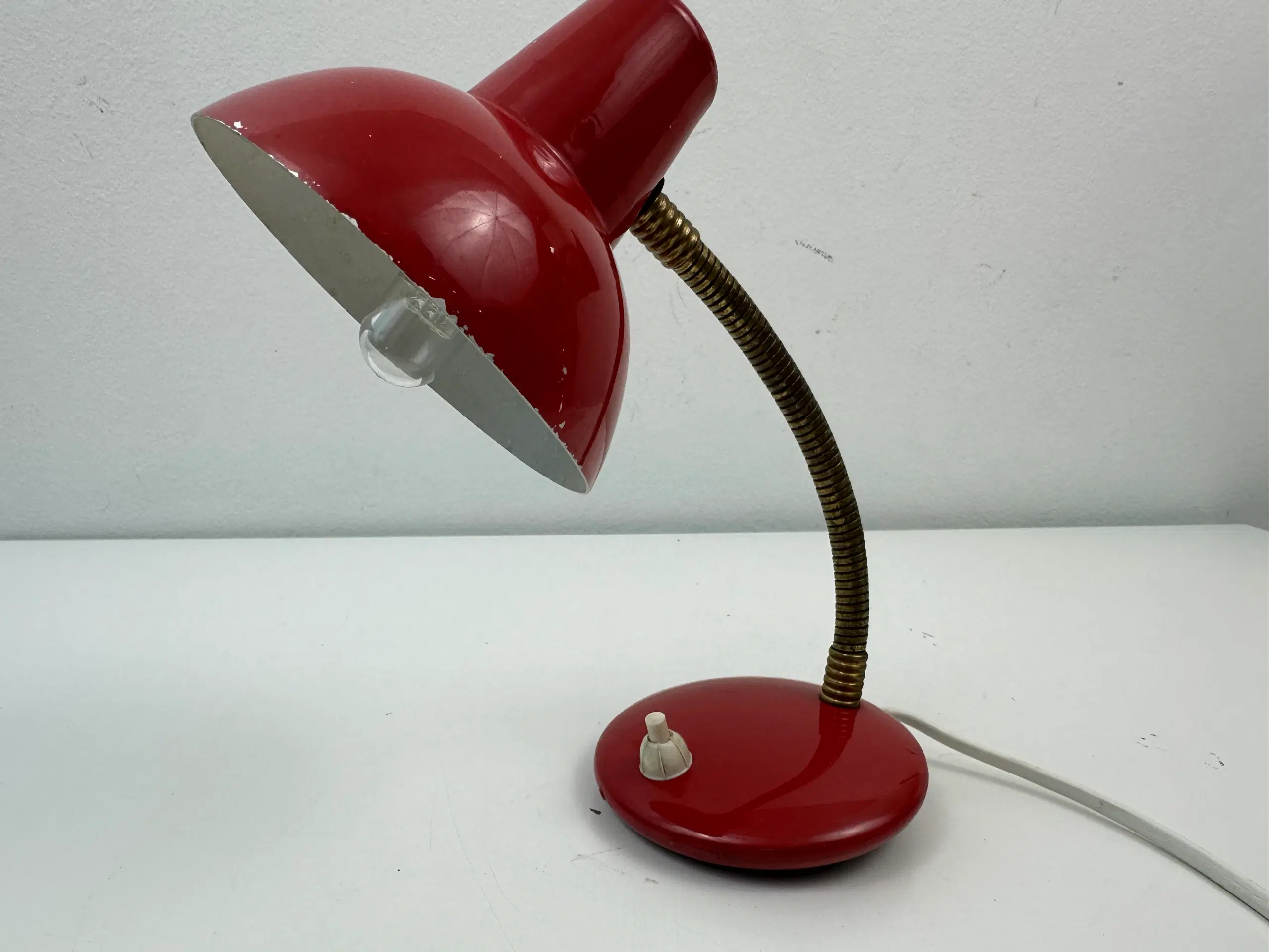 Retro bordlampe rød