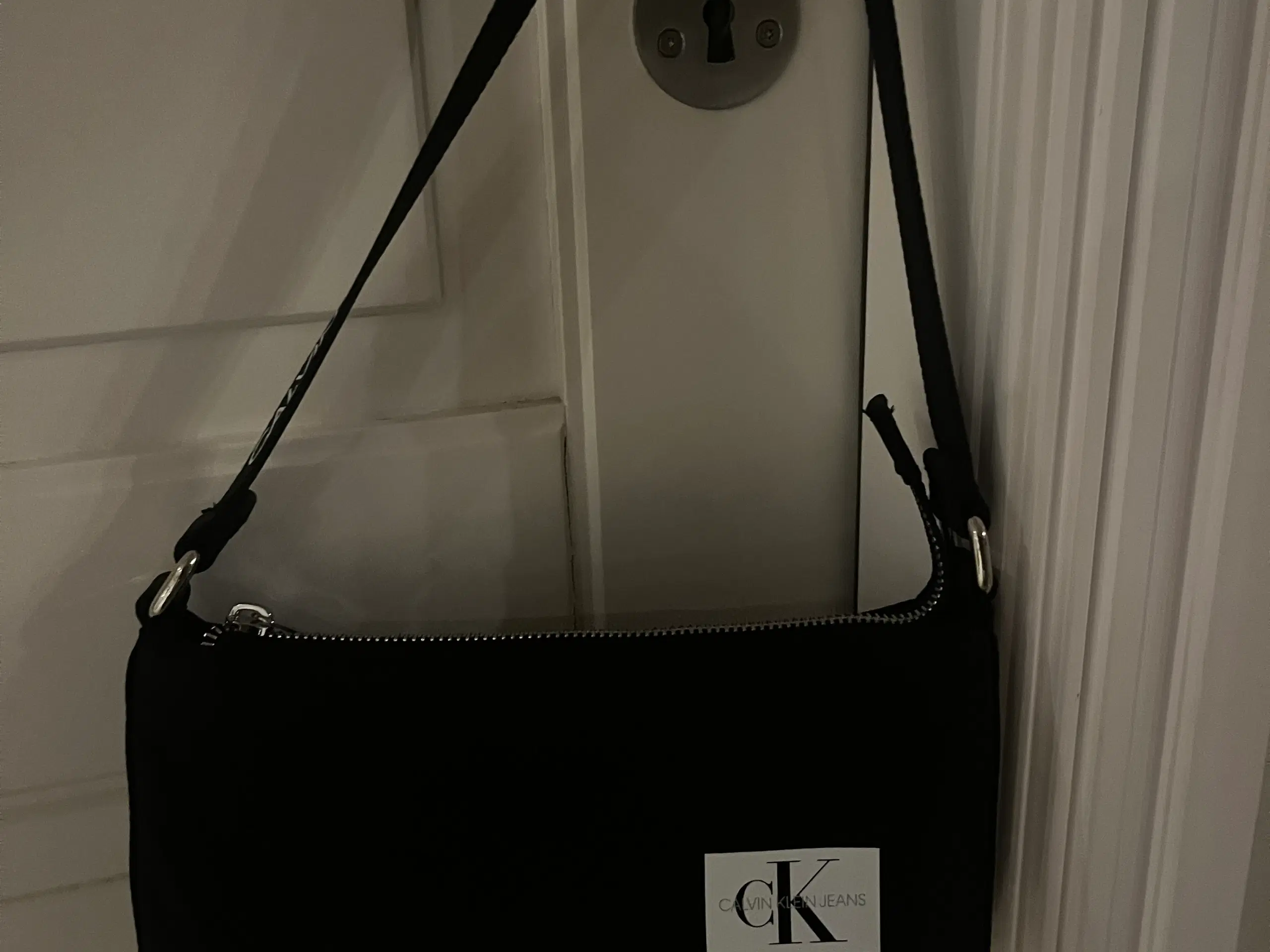 Calvin Klein skuldertaske