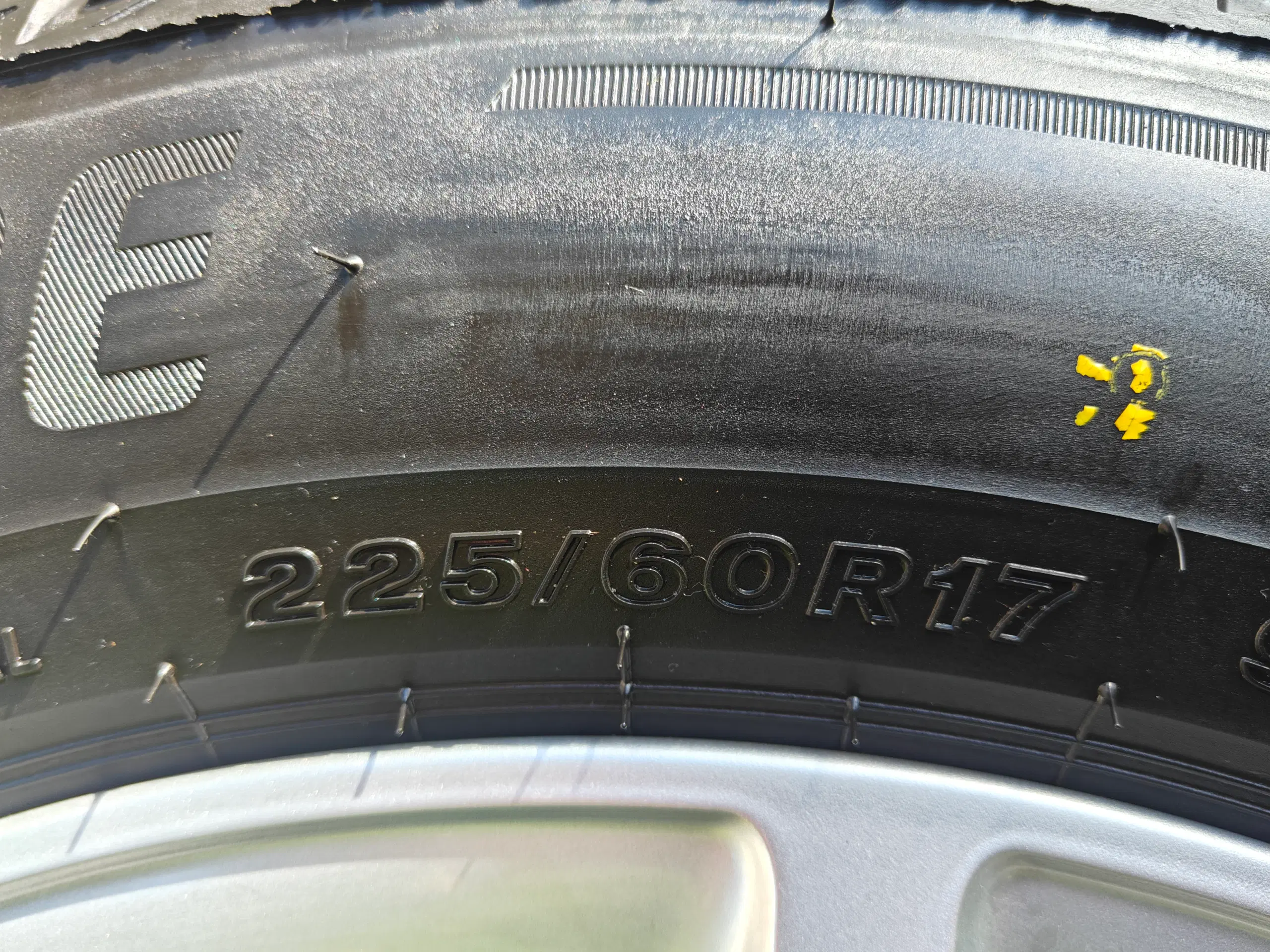 Audi 17 255/60R17 Bridgestone sommerdæk 2600kr