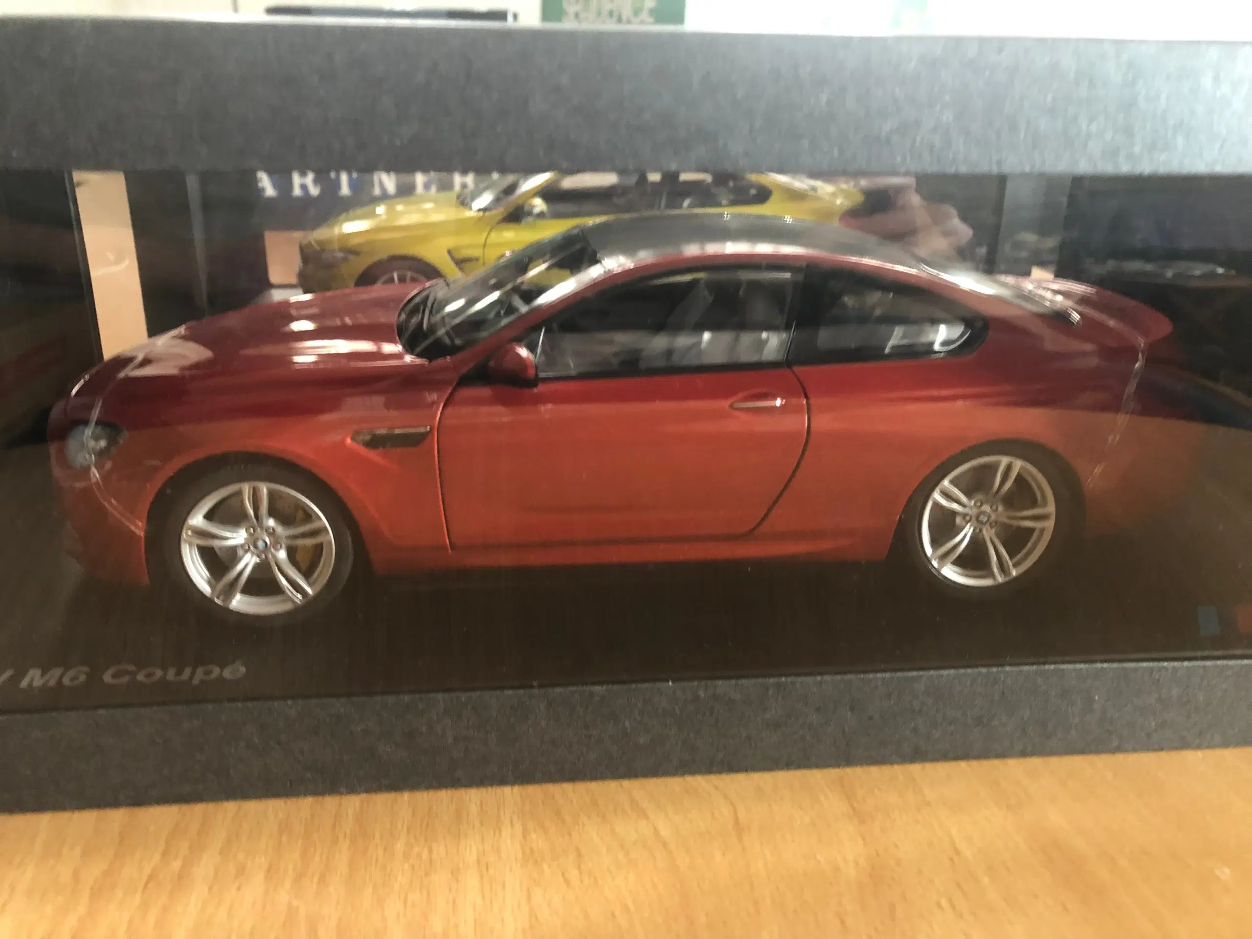 1:18 BMW M6