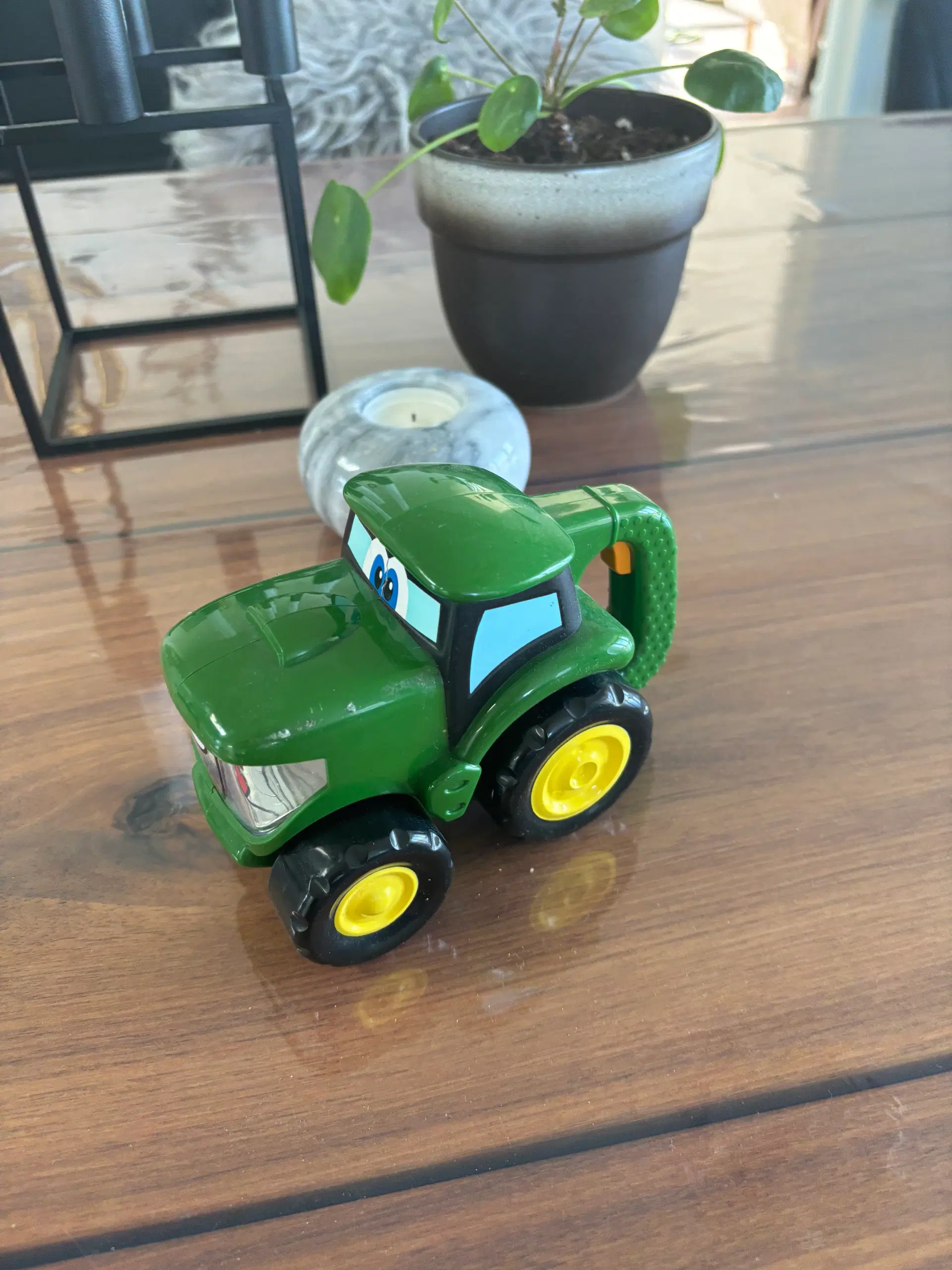 John Deere Johnny flashlight