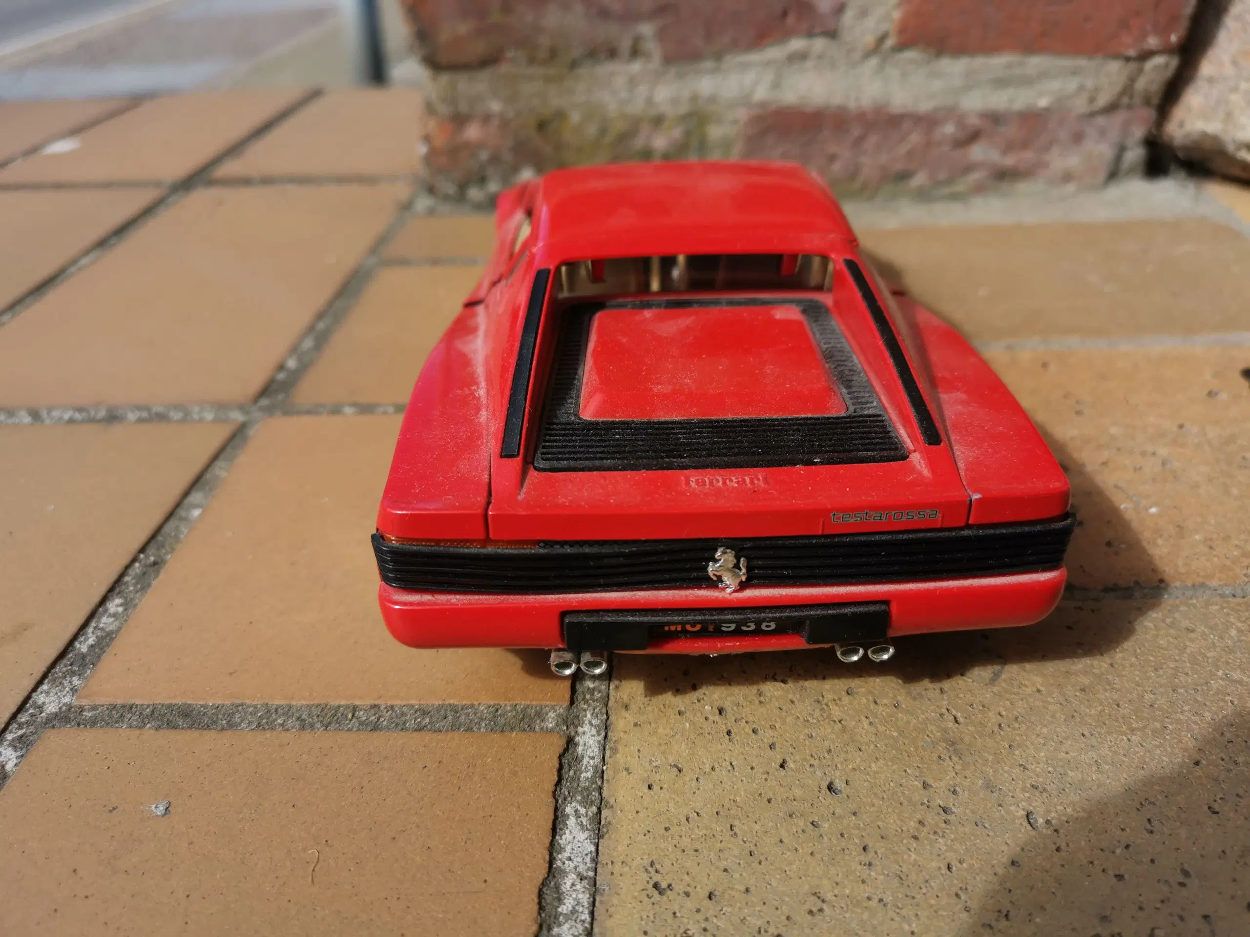 Ferrari Teste Rossa 1984 1:18 Burago