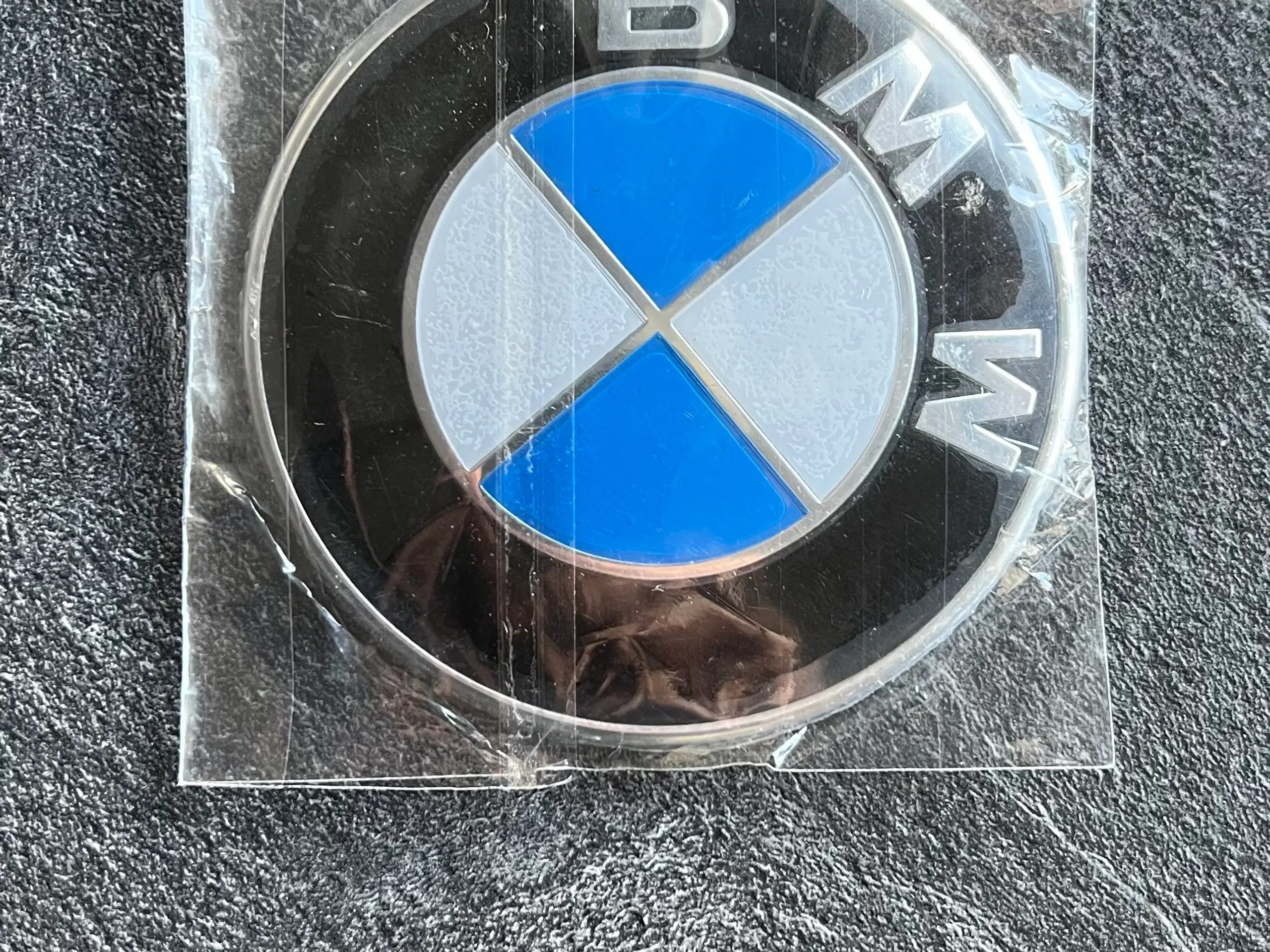 Bmw emblem 82mm nyt