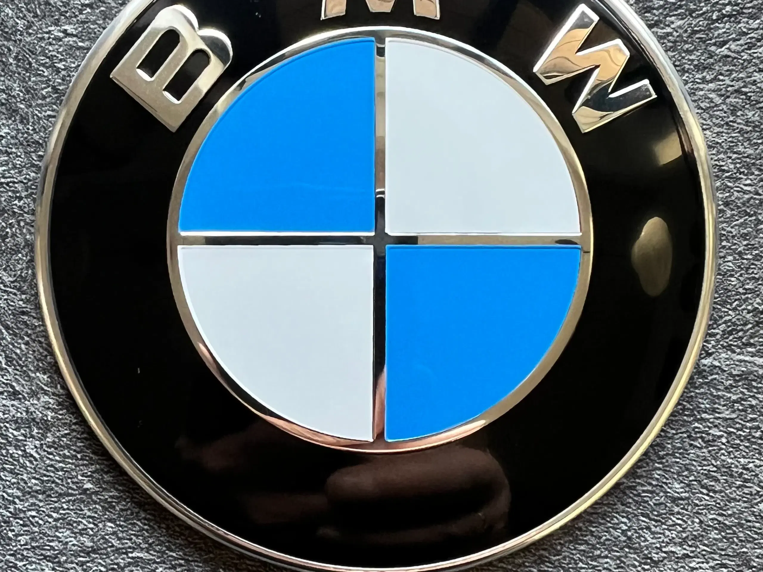 Bmw emblem 82mm nyt