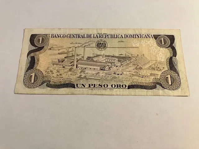 Un Pesos Oro Dominicana