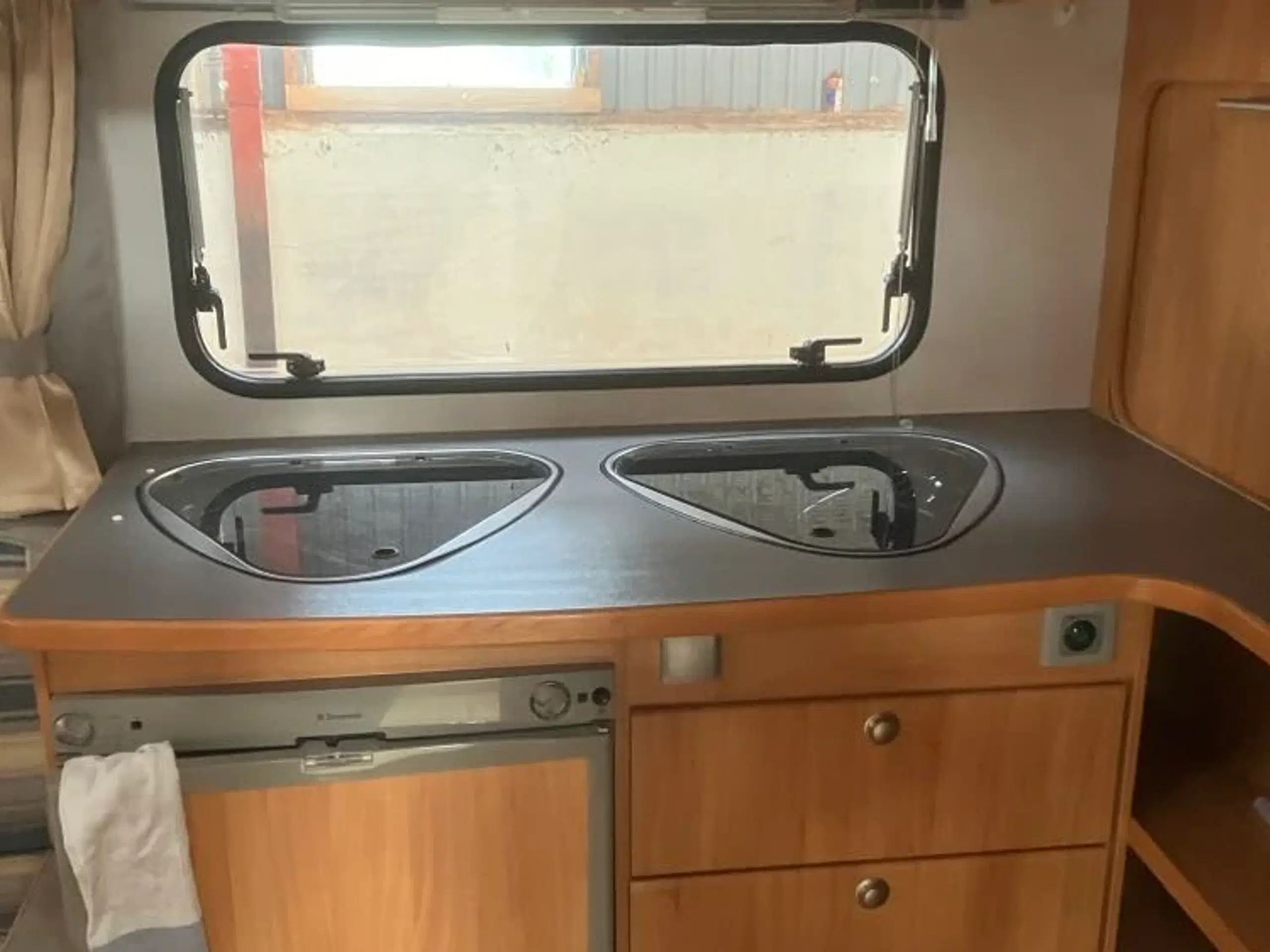 Campingvogn Adria Adora 462 PV