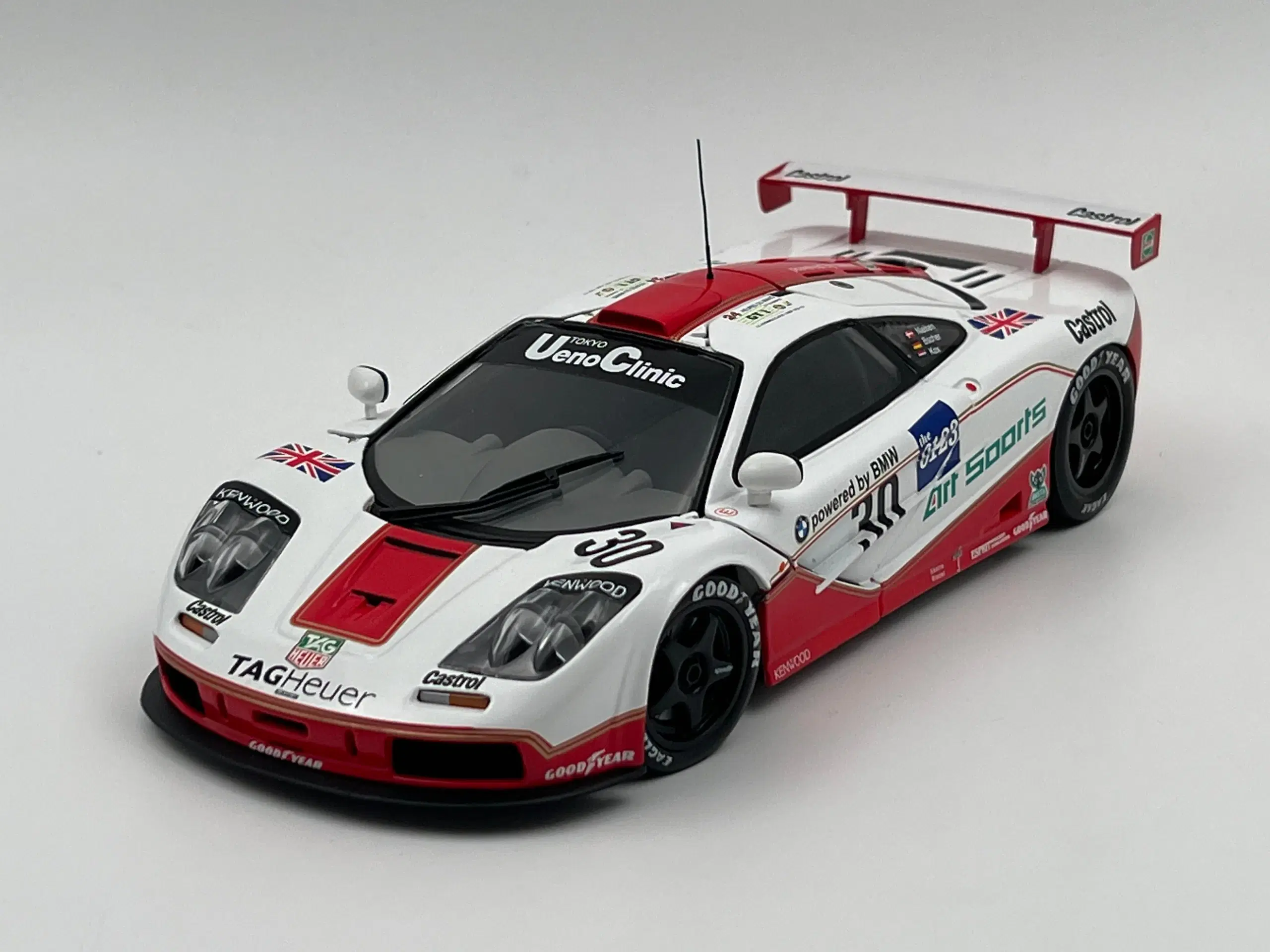 1996 McLaren F1 GTR #30 "John Nielsen" - 1:18