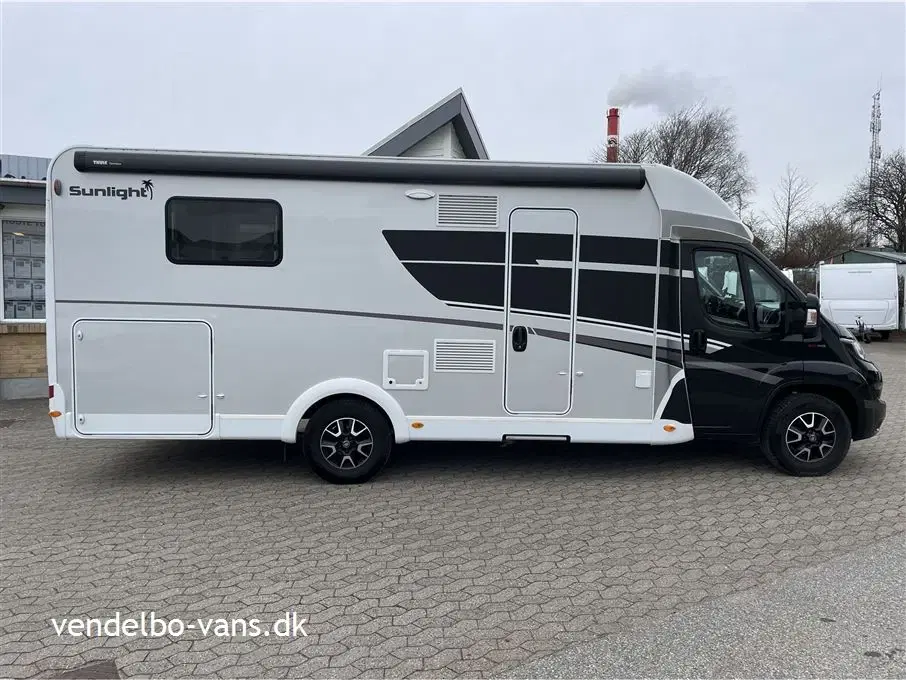 2021 - SunLight T 69 L Adventure Edition   5 sele- og sovepladser