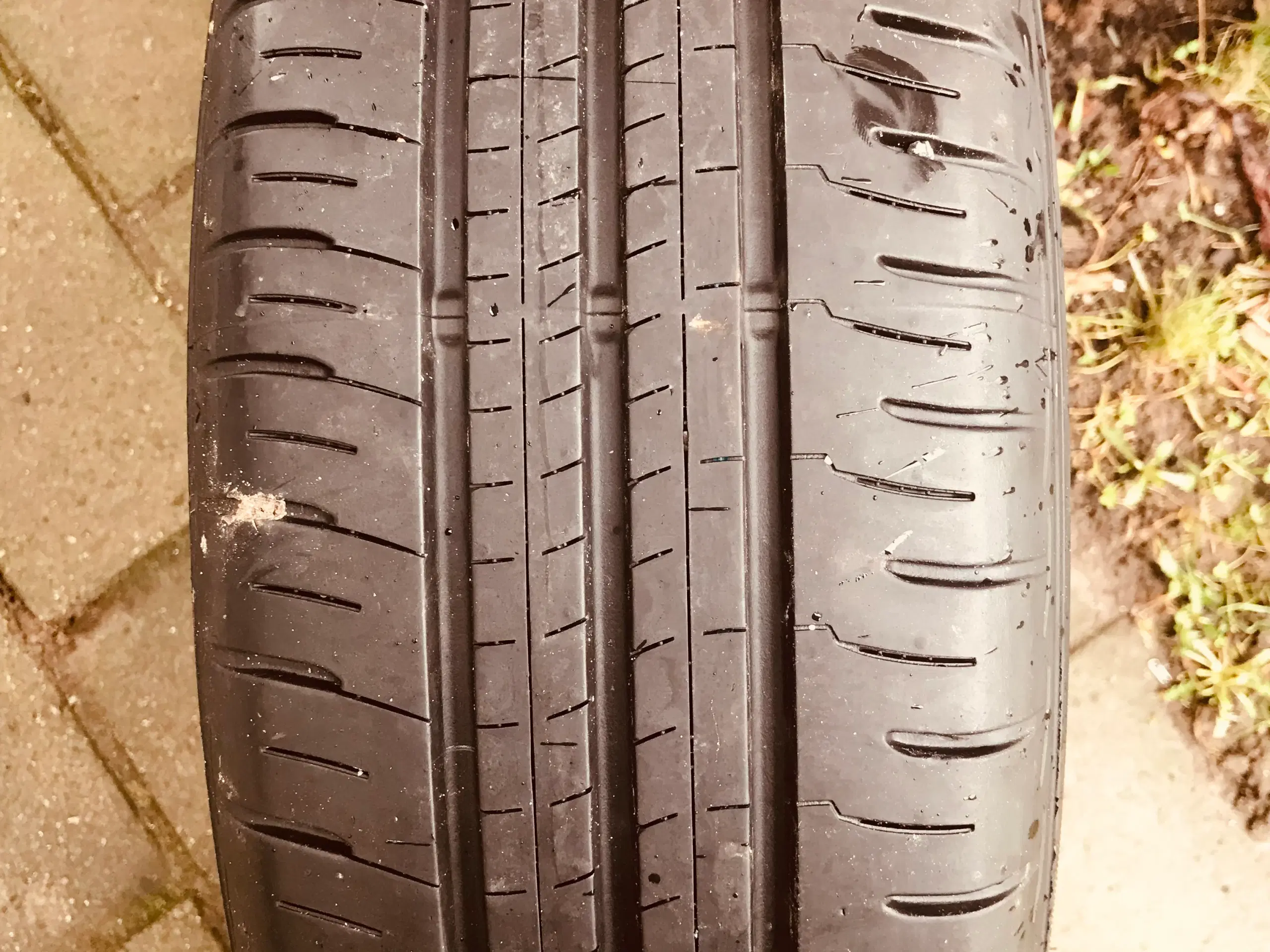 Sommerdæk Falken 205/65 R16