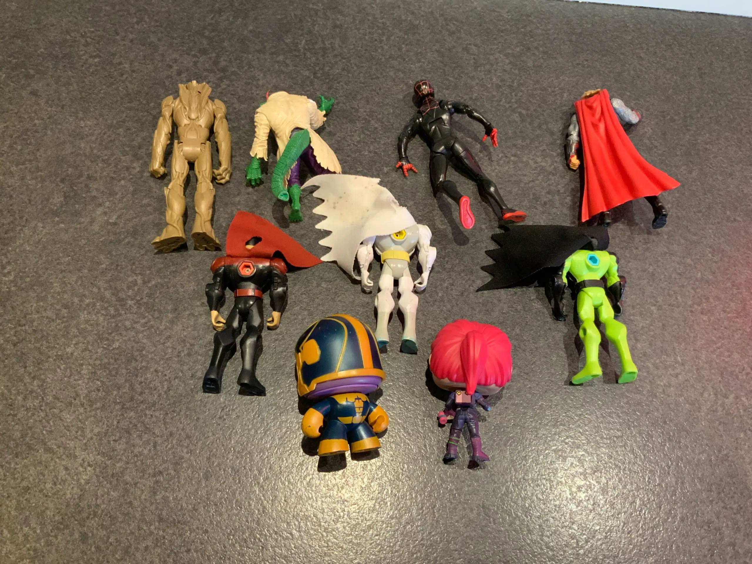 9 action figurer