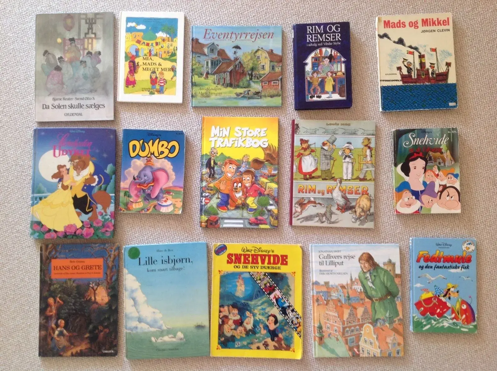 Diverse børnebøger pr stk fra