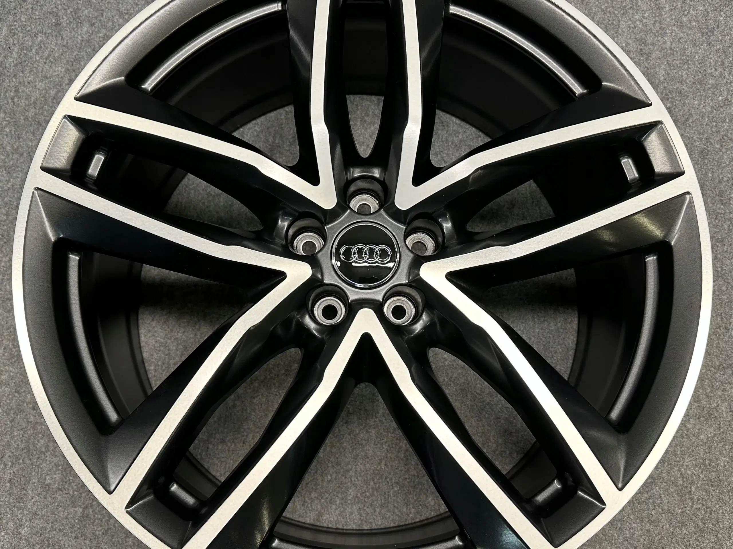 AUDI Q7 4M 4M0 21” 5x112 21 95" x 21" 5x112 ET 31