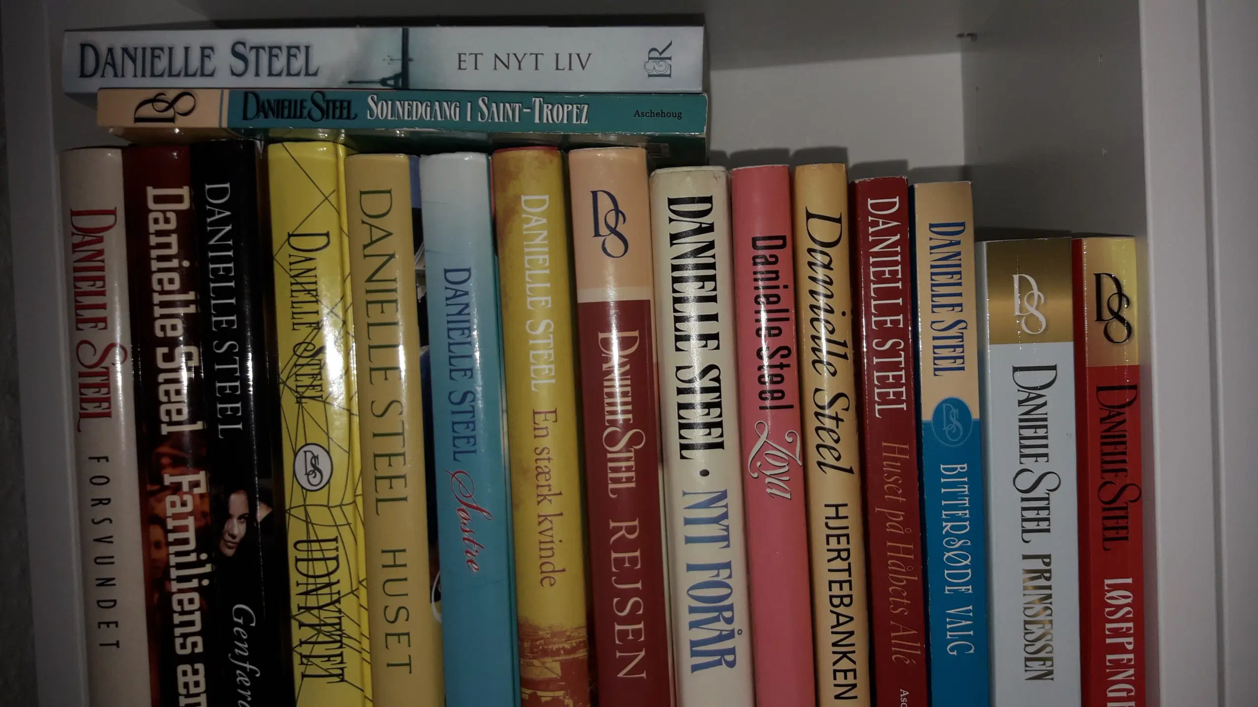 Danielle Steel samling