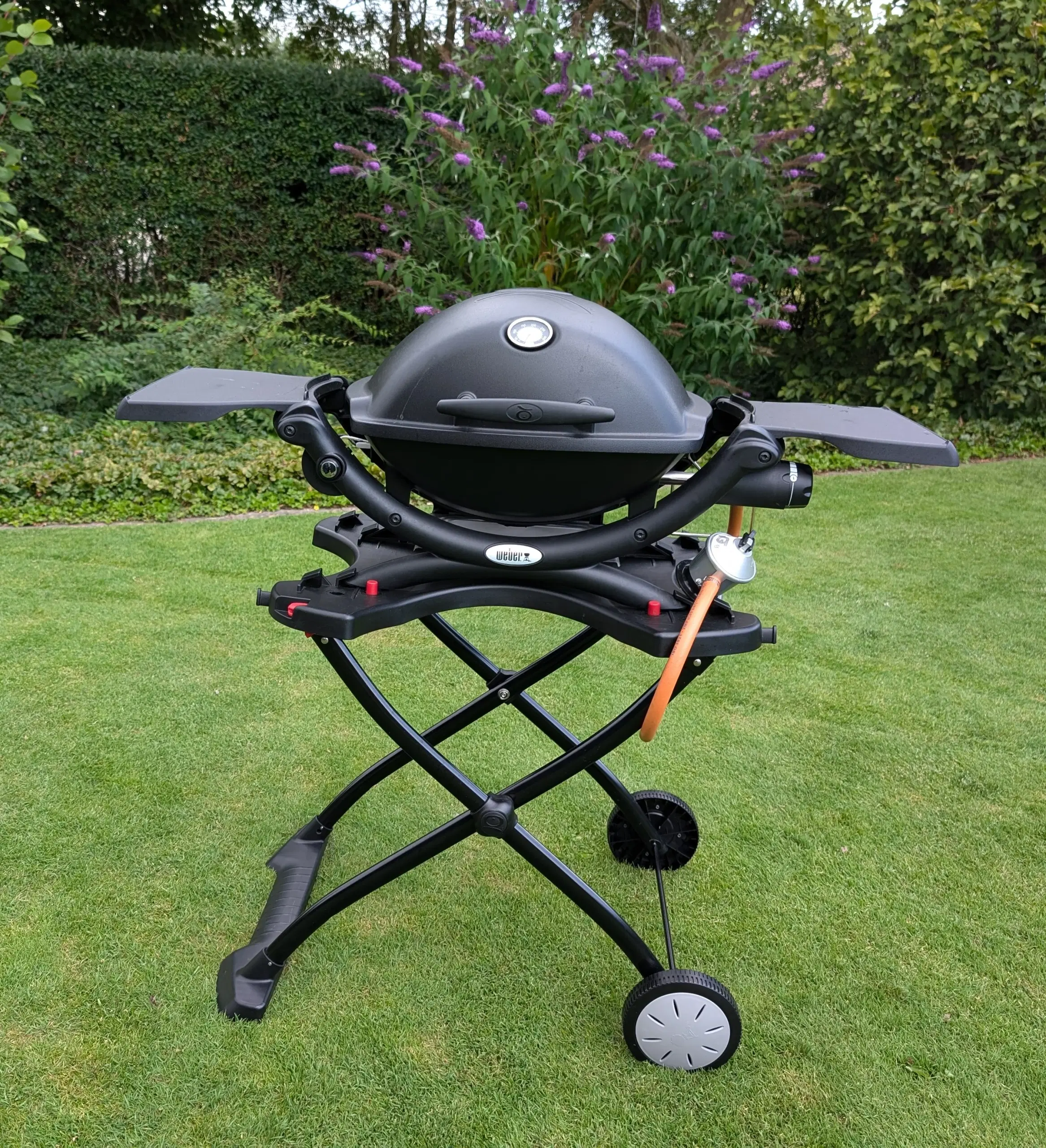 Weber grill 2200 med bord