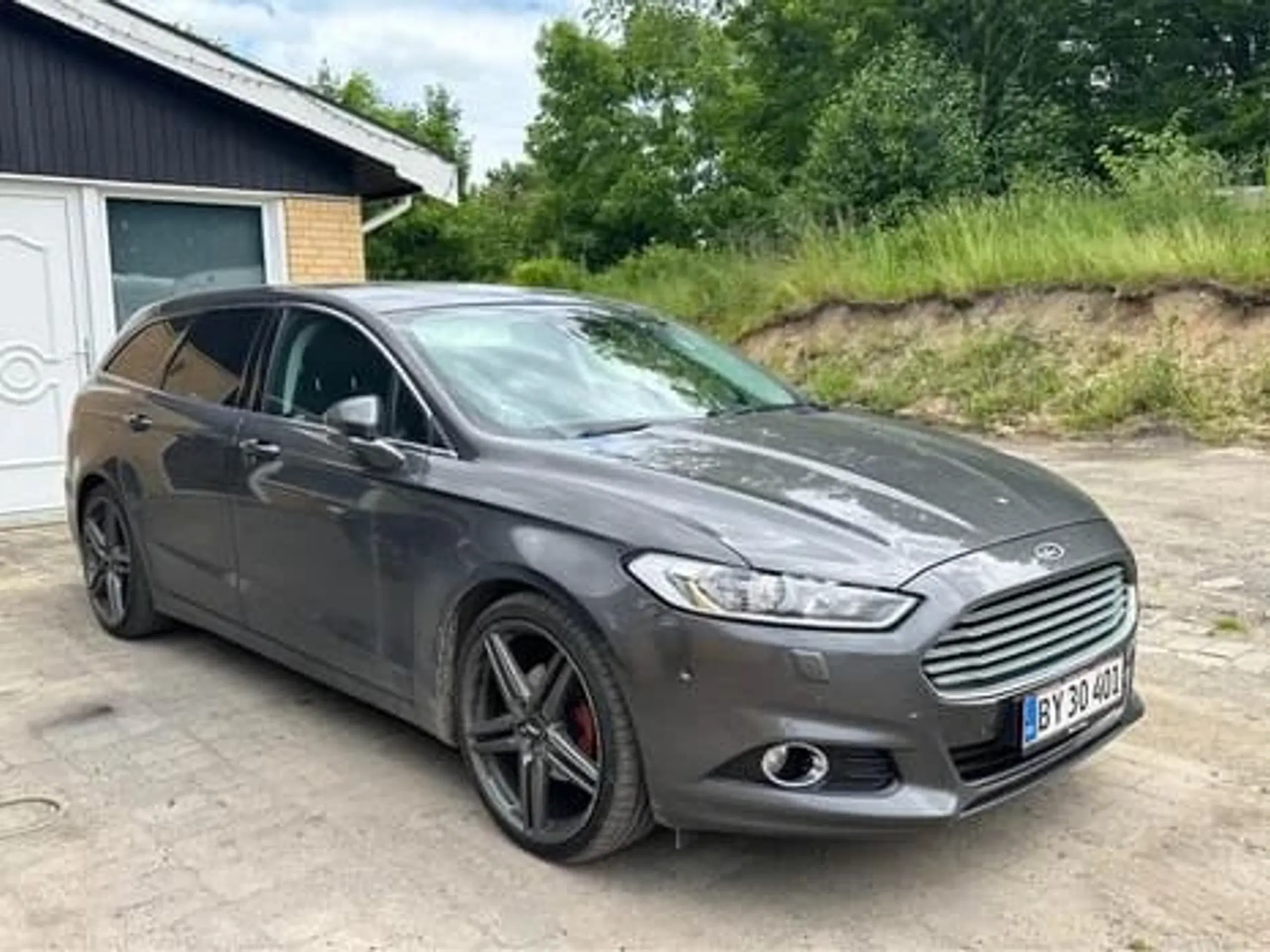 Ford Mondeo 20 TDCi 180 HK titanium