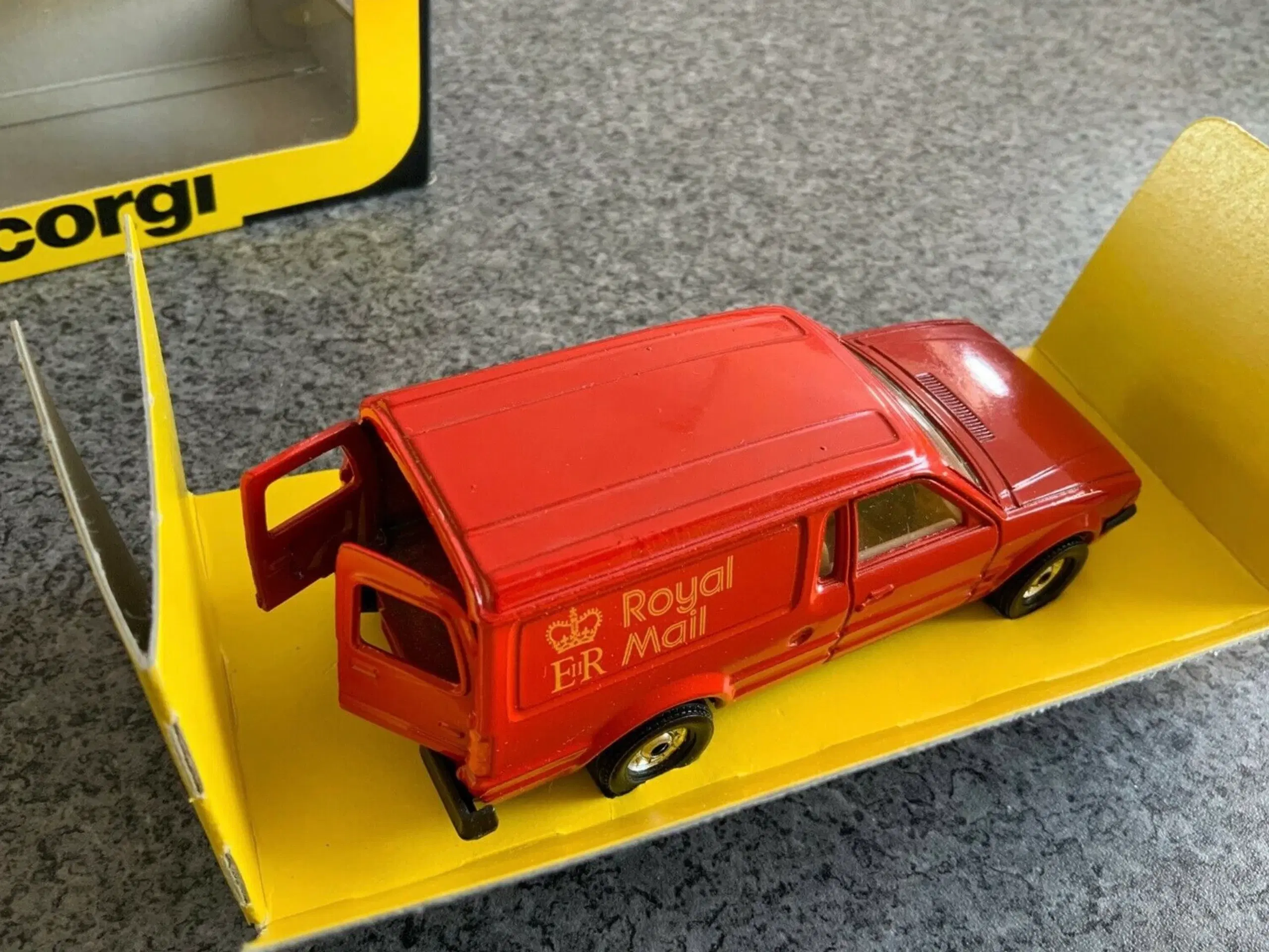 Corgi Toys No 496 Ford Escort Royal Mail