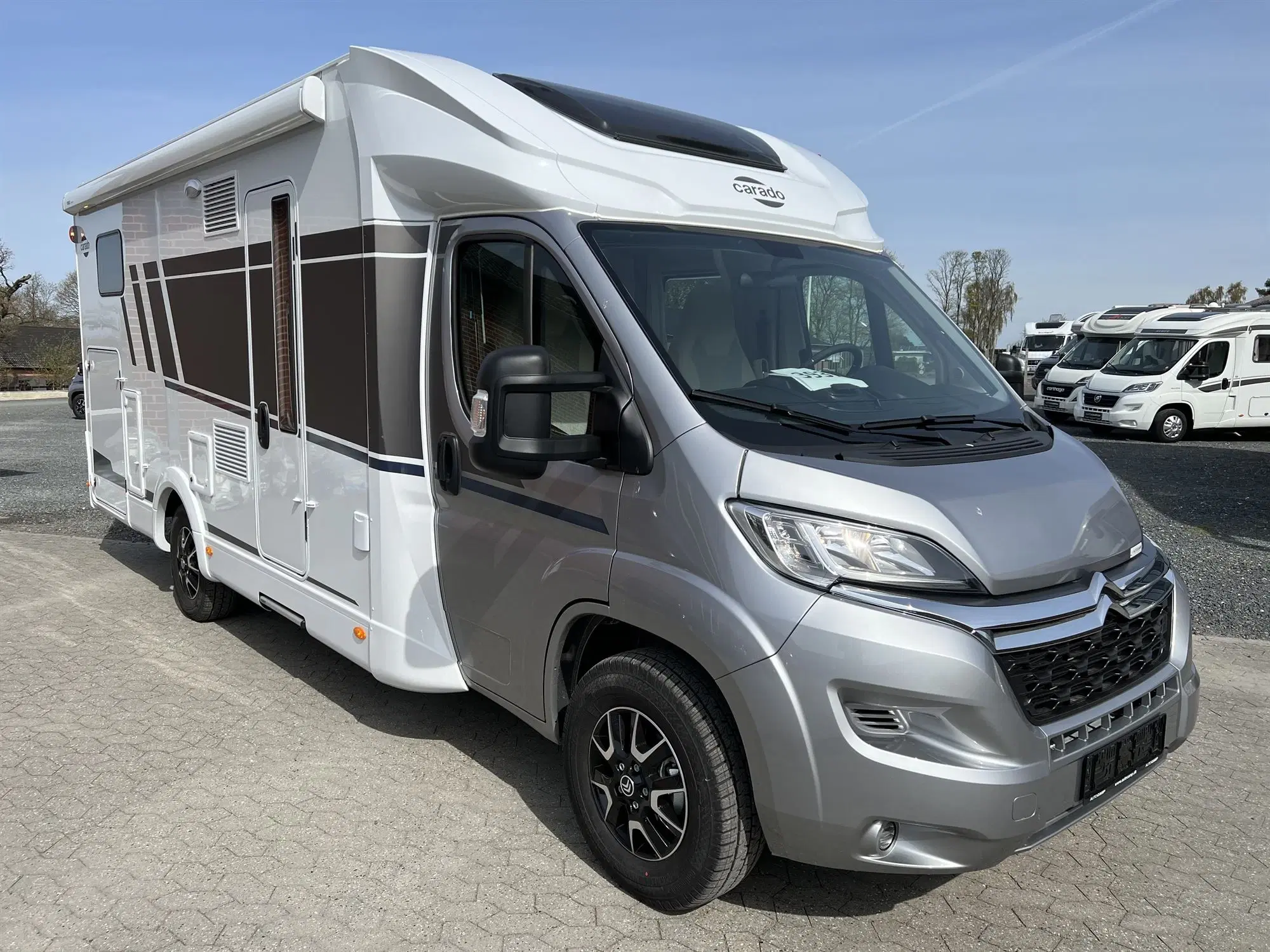 VOGN 5 | Autocamper udlejes | CARADO T447