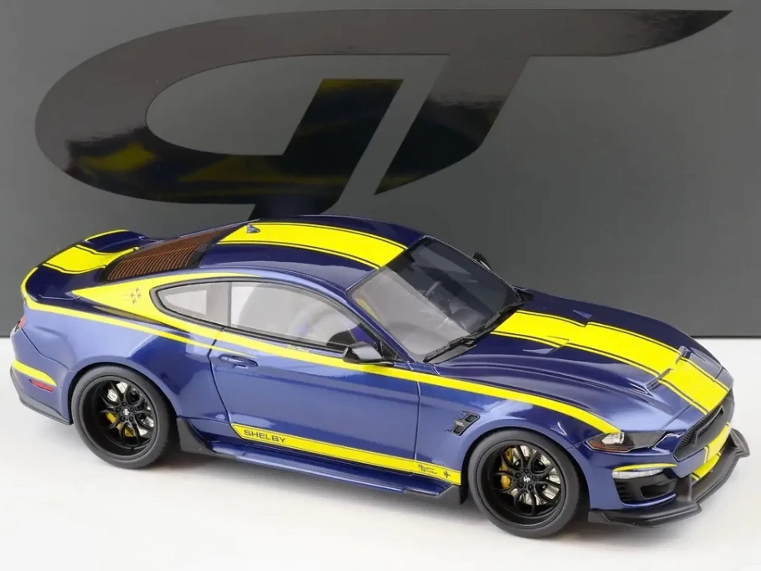 1:18 Ford Shelby Super Snake Coupe 2021