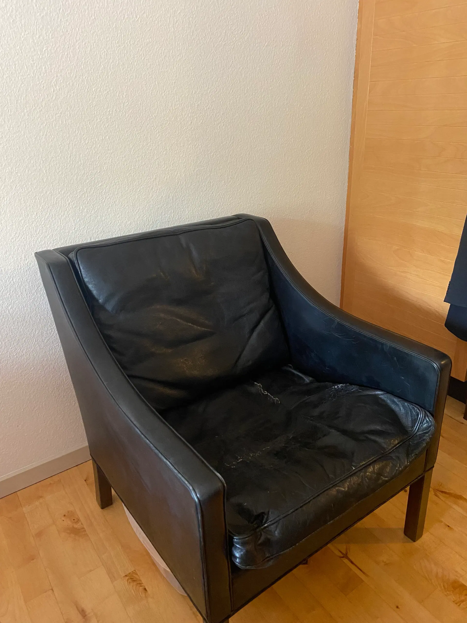 Børge Mogensen - sofa (2213) og 3 lænestole (2207)