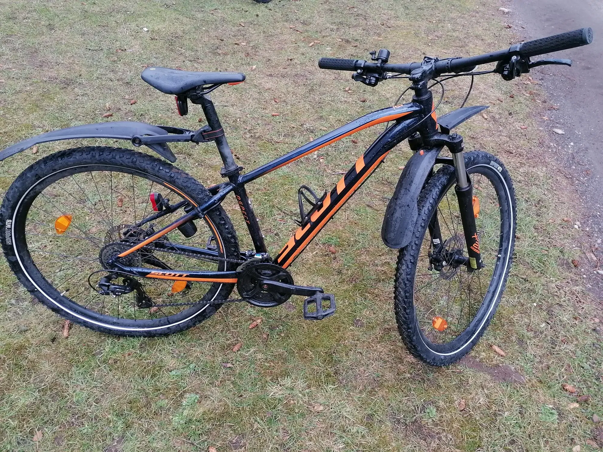 2 stk mountainbikes