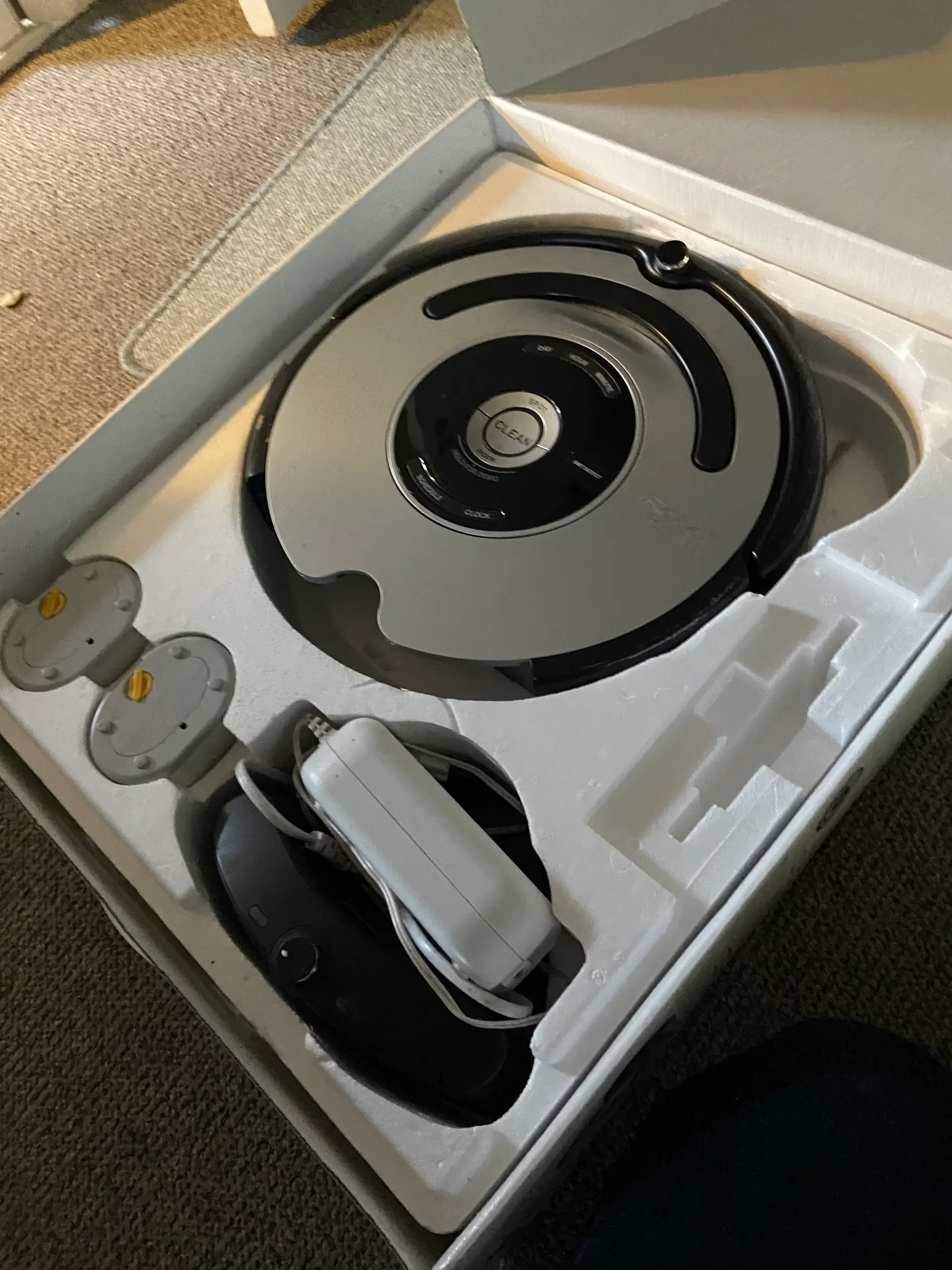 IRobot 560 Roomba