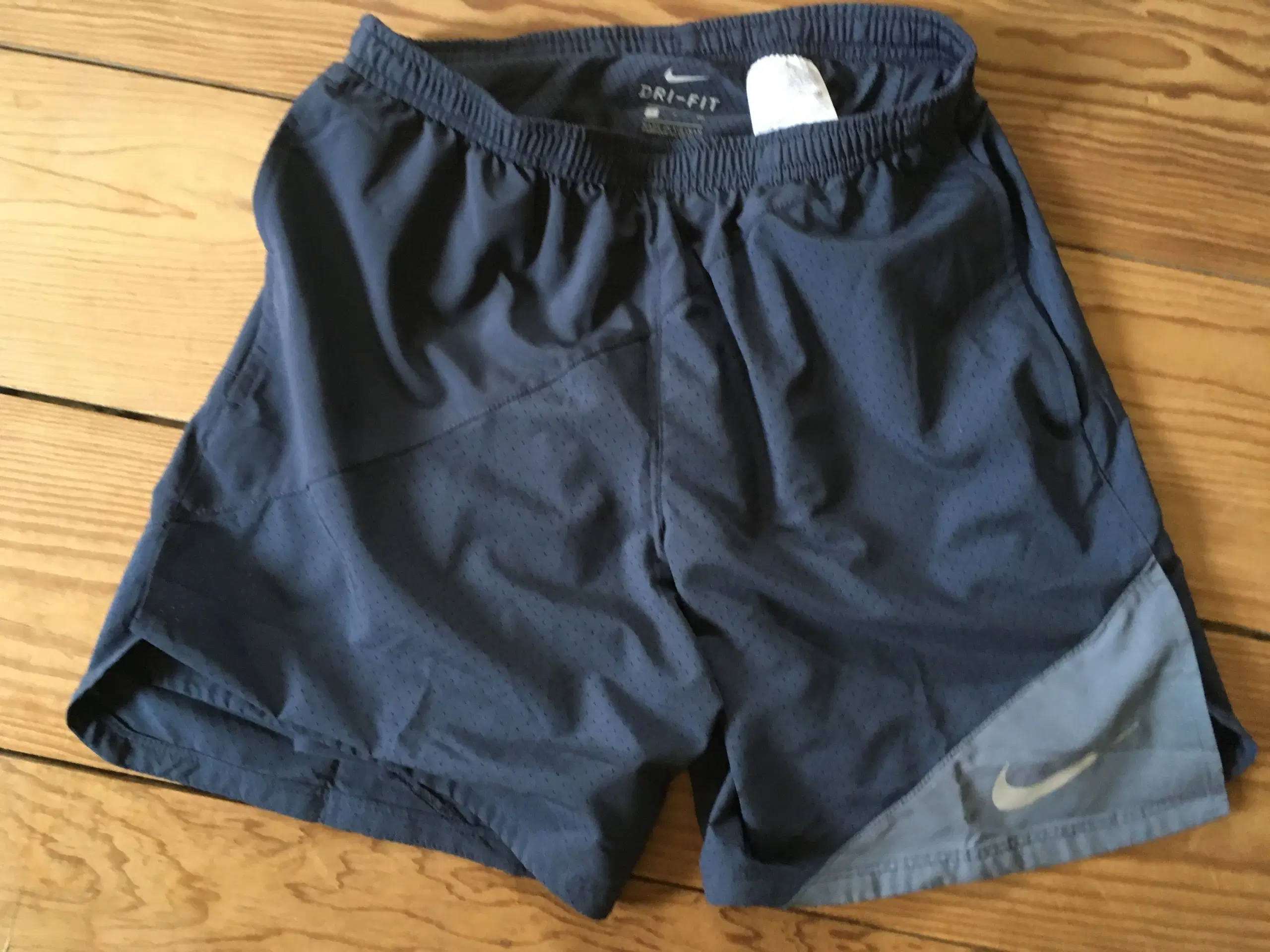 Nike drift shorts m net nye (15-16 år)