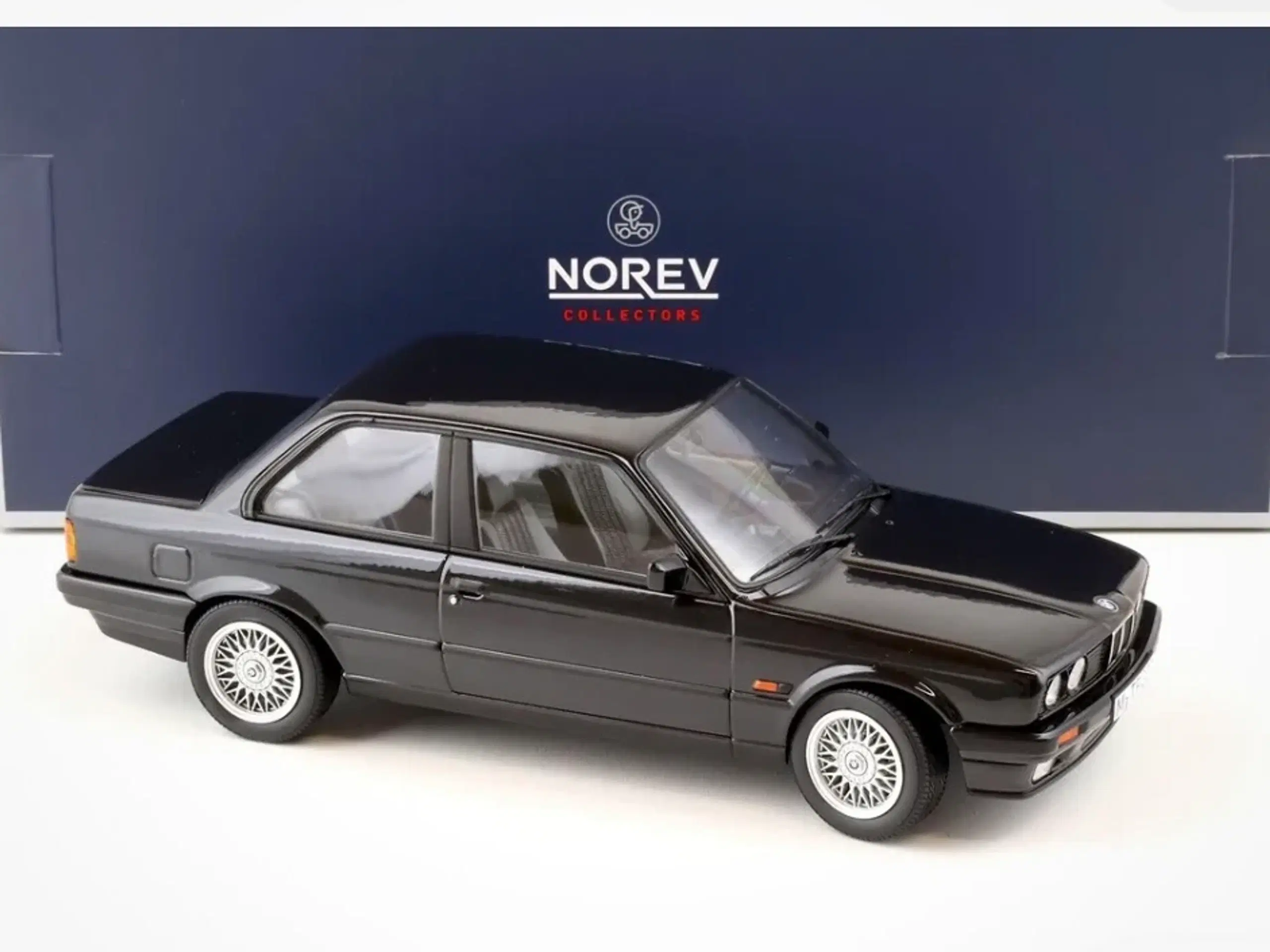 1:18 Bmw 325i e30 1988