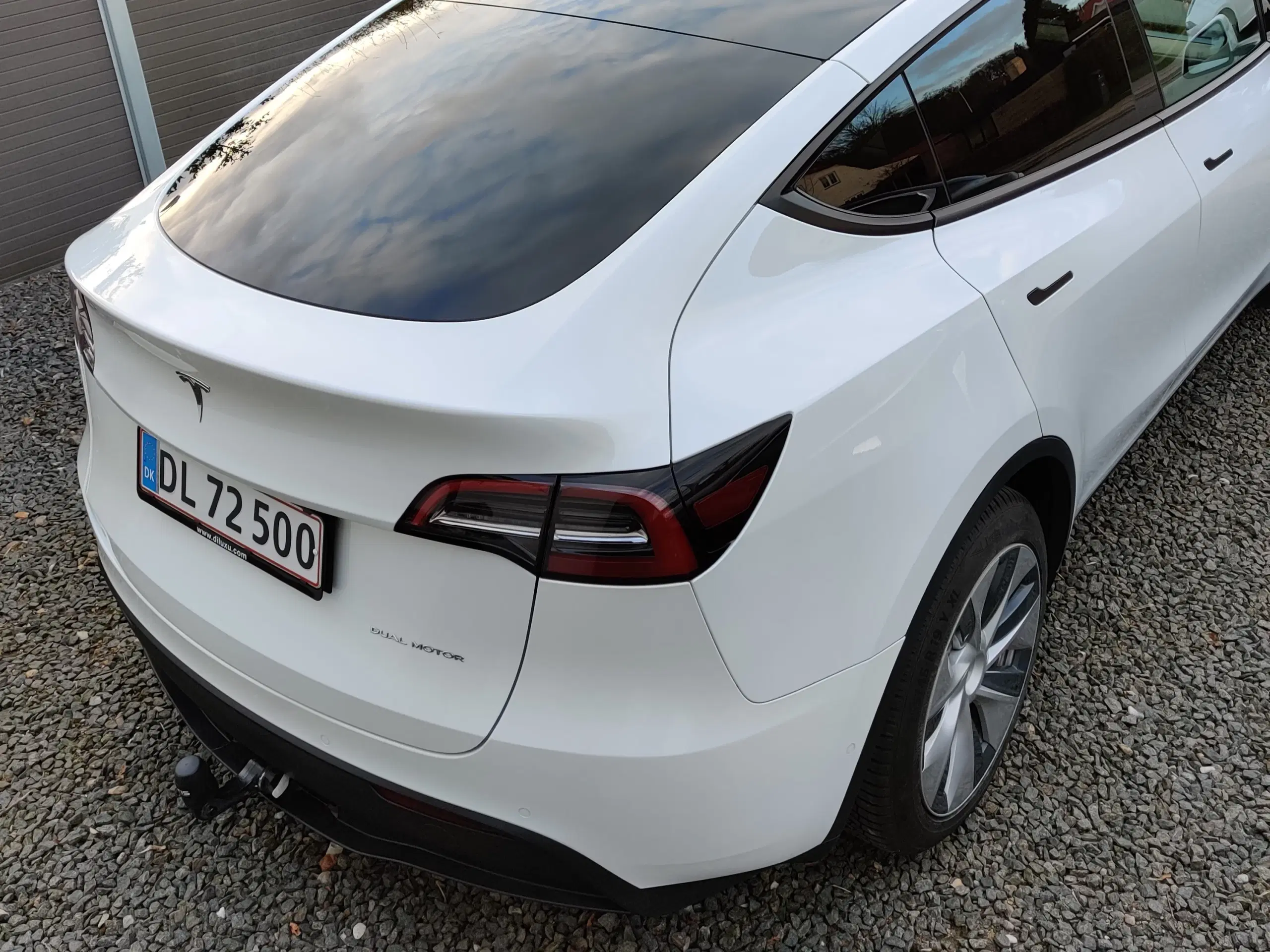 Tesla Y m/træk AWD 5 D Long Range